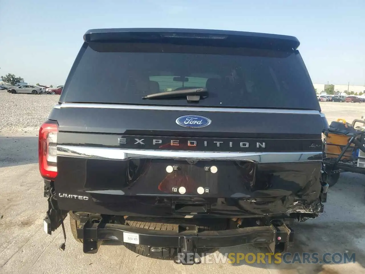 6 Photograph of a damaged car 1FMJU2A85REA70596 FORD EXPEDITION 2024