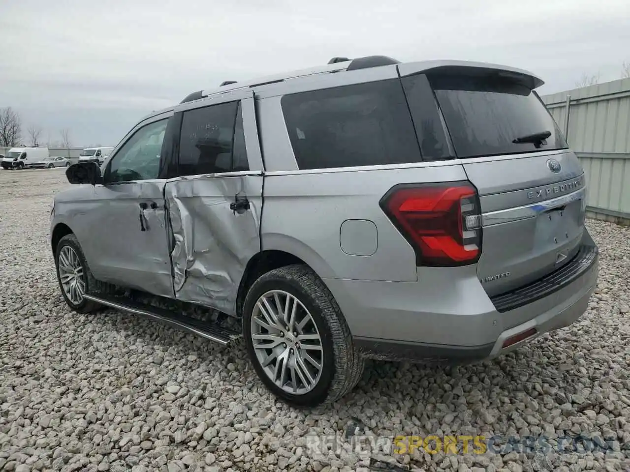 2 Photograph of a damaged car 1FMJU2A86REA35713 FORD EXPEDITION 2024