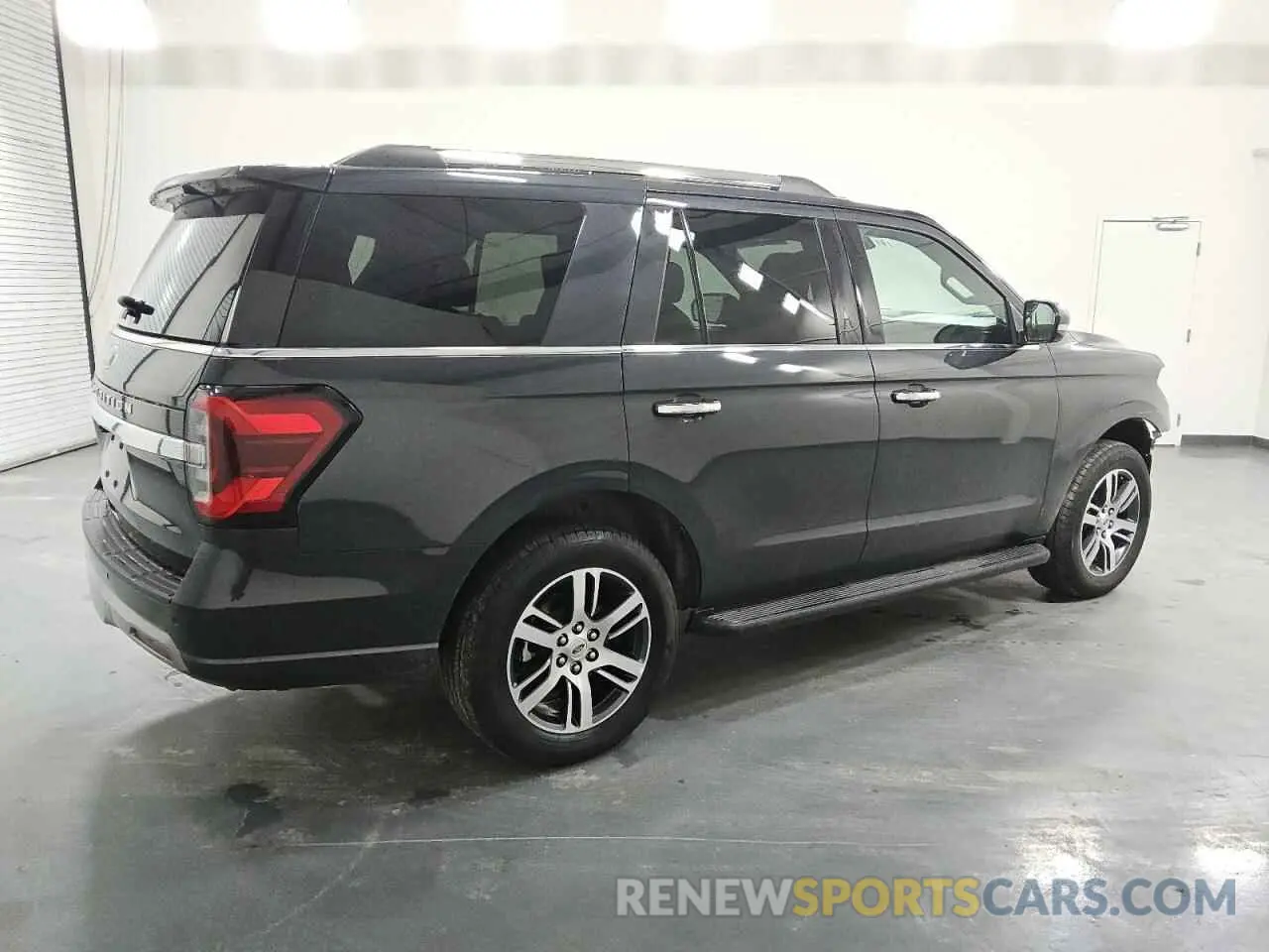 3 Photograph of a damaged car 1FMJU2A86REA37381 FORD EXPEDITION 2024