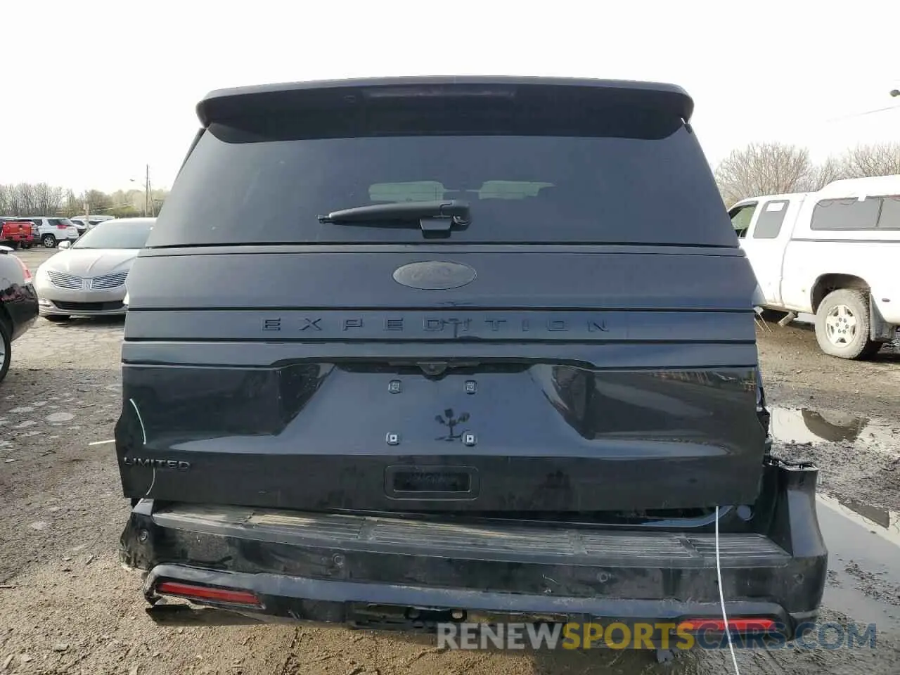 6 Photograph of a damaged car 1FMJU2A8XREA52255 FORD EXPEDITION 2024