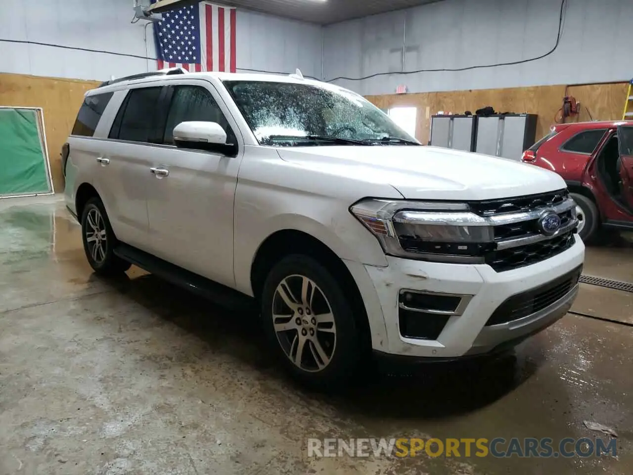 4 Photograph of a damaged car 1FMJU2A8XREA65801 FORD EXPEDITION 2024