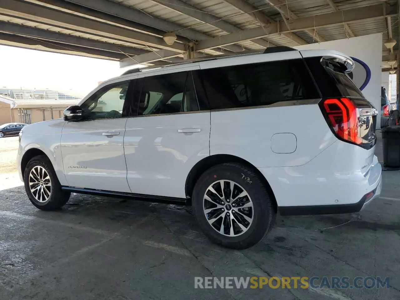 2 Photograph of a damaged car 1FMJU1M8XSEA09336 FORD EXPEDITION 2025