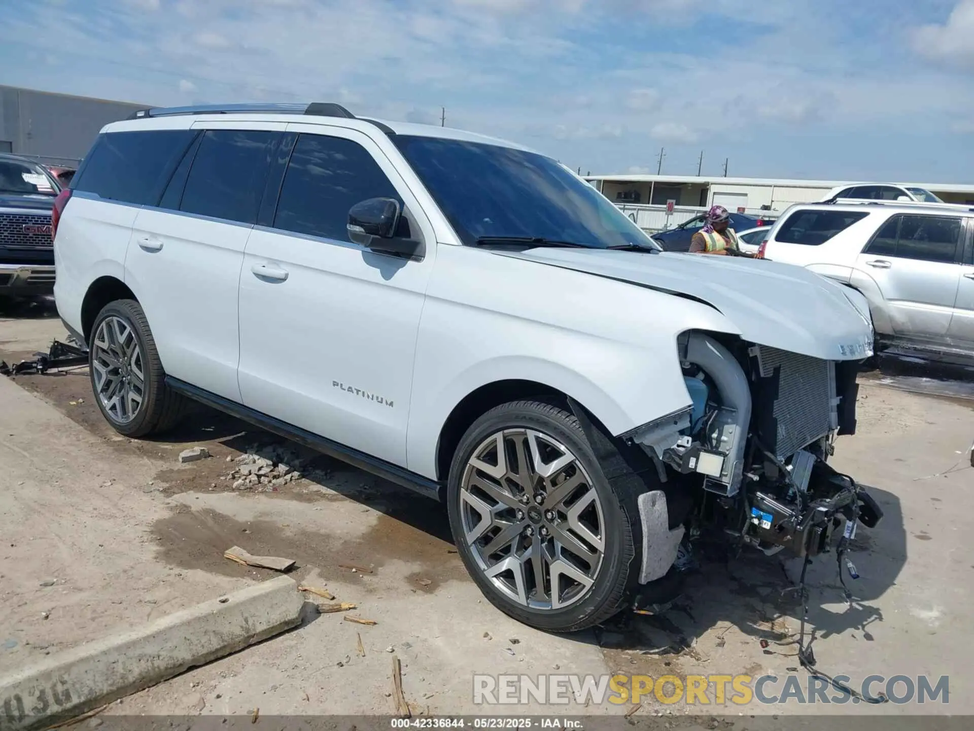1 Photograph of a damaged car 1FMJU1MG1SEA13900 FORD EXPEDITION 2025
