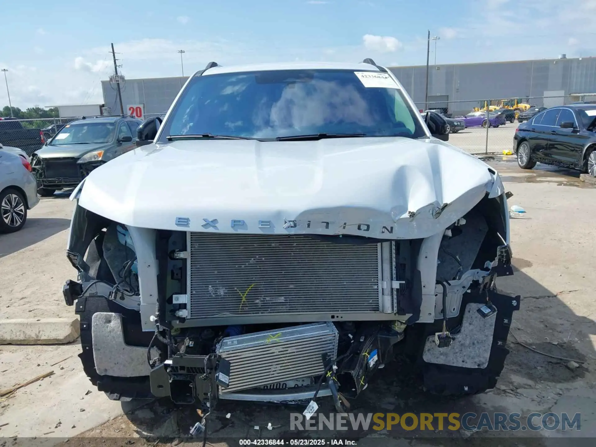 13 Photograph of a damaged car 1FMJU1MG1SEA13900 FORD EXPEDITION 2025