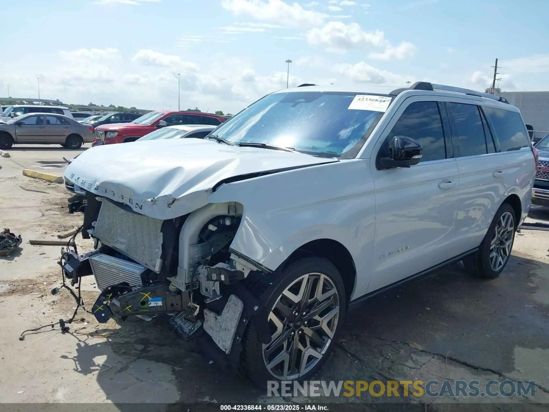 2 Photograph of a damaged car 1FMJU1MG1SEA13900 FORD EXPEDITION 2025