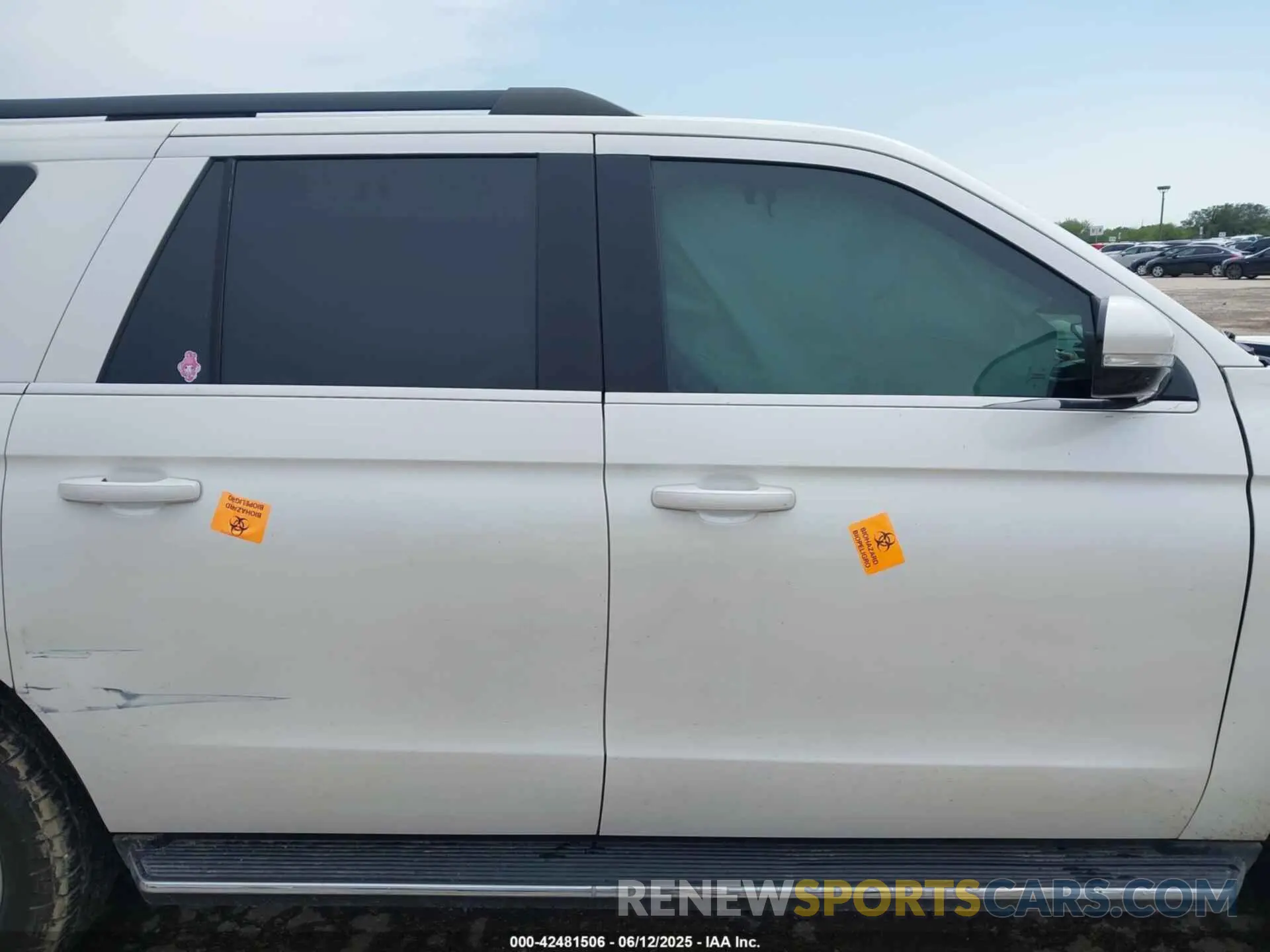 12 Photograph of a damaged car 1FMJK1HT0KEA16199 FORD EXPEDITION MAX 2019