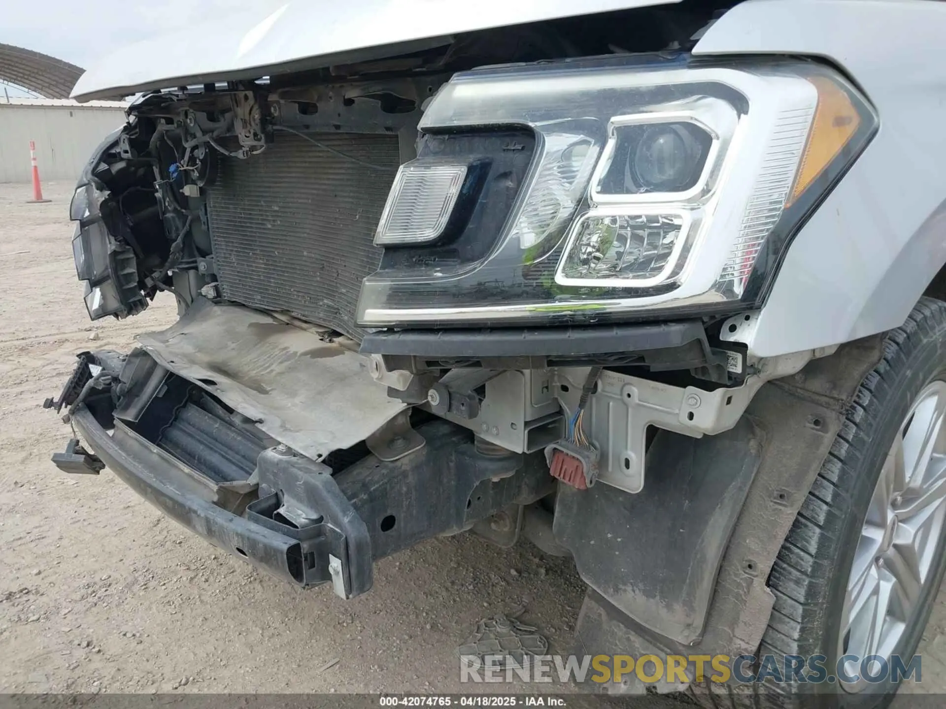 6 Photograph of a damaged car 1FMJK1HT1KEA13618 FORD EXPEDITION MAX 2019