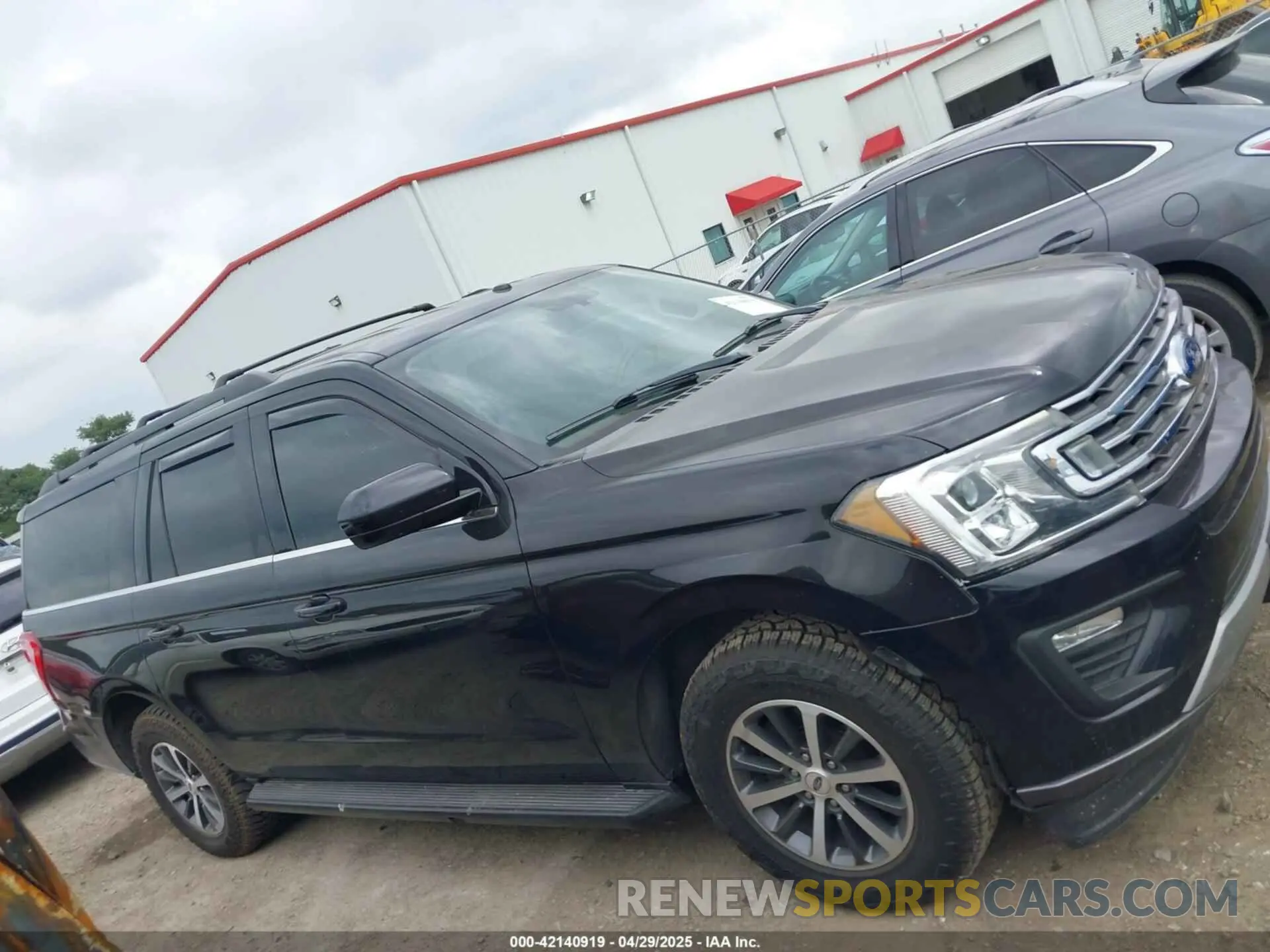 13 Photograph of a damaged car 1FMJK1HT6KEA58439 FORD EXPEDITION MAX 2019