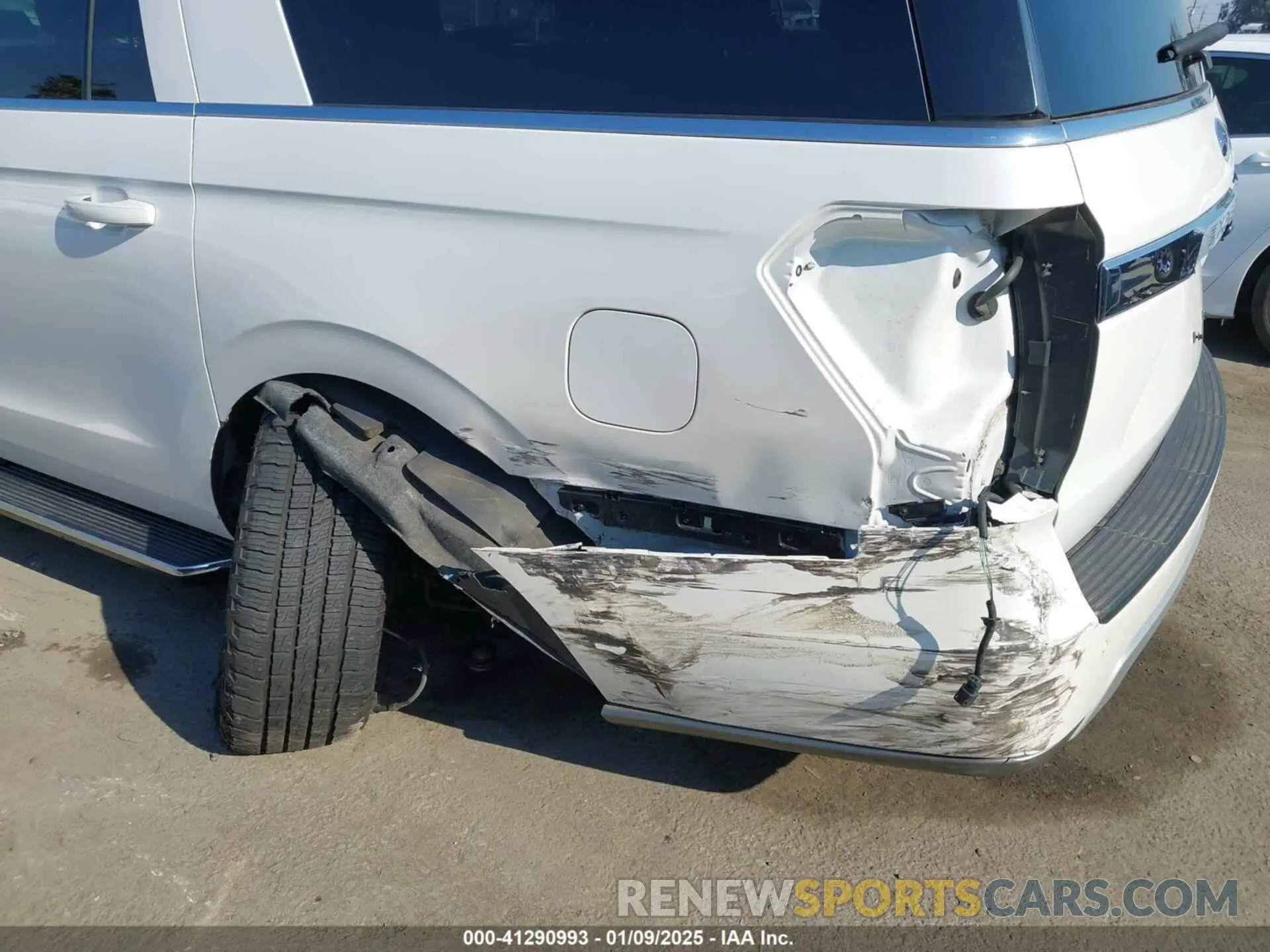 6 Photograph of a damaged car 1FMJK1HT7KEA83673 FORD EXPEDITION MAX 2019