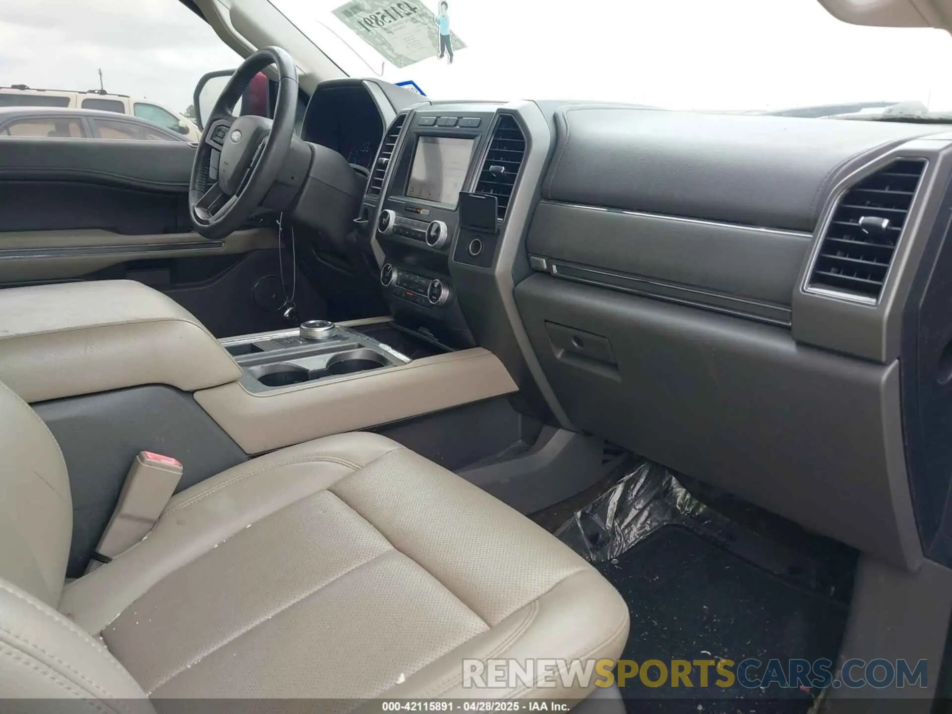 5 Photograph of a damaged car 1FMJK1HTXKEA73476 FORD EXPEDITION MAX 2019