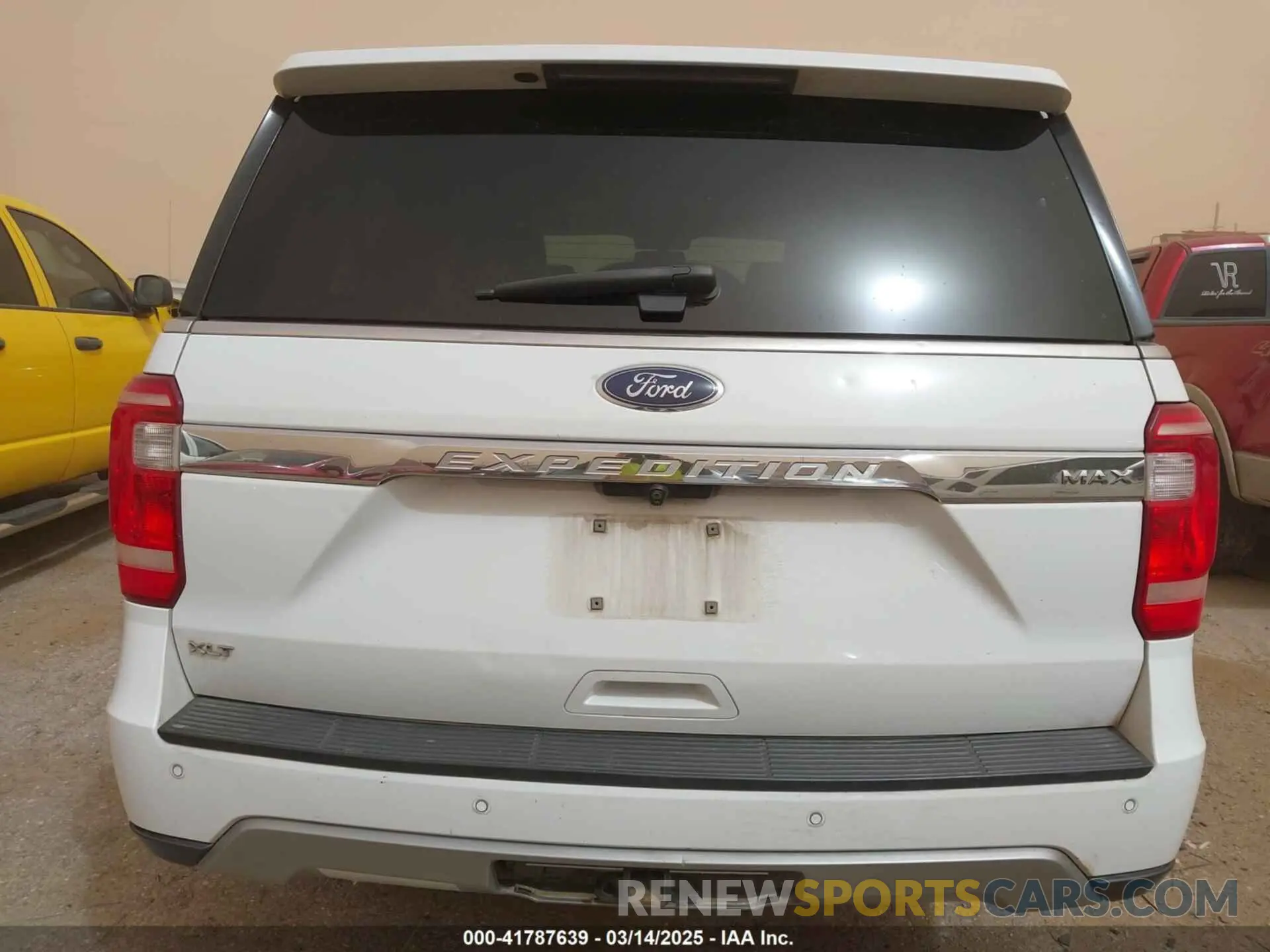 16 Photograph of a damaged car 1FMJK1JT9KEA21301 FORD EXPEDITION MAX 2019