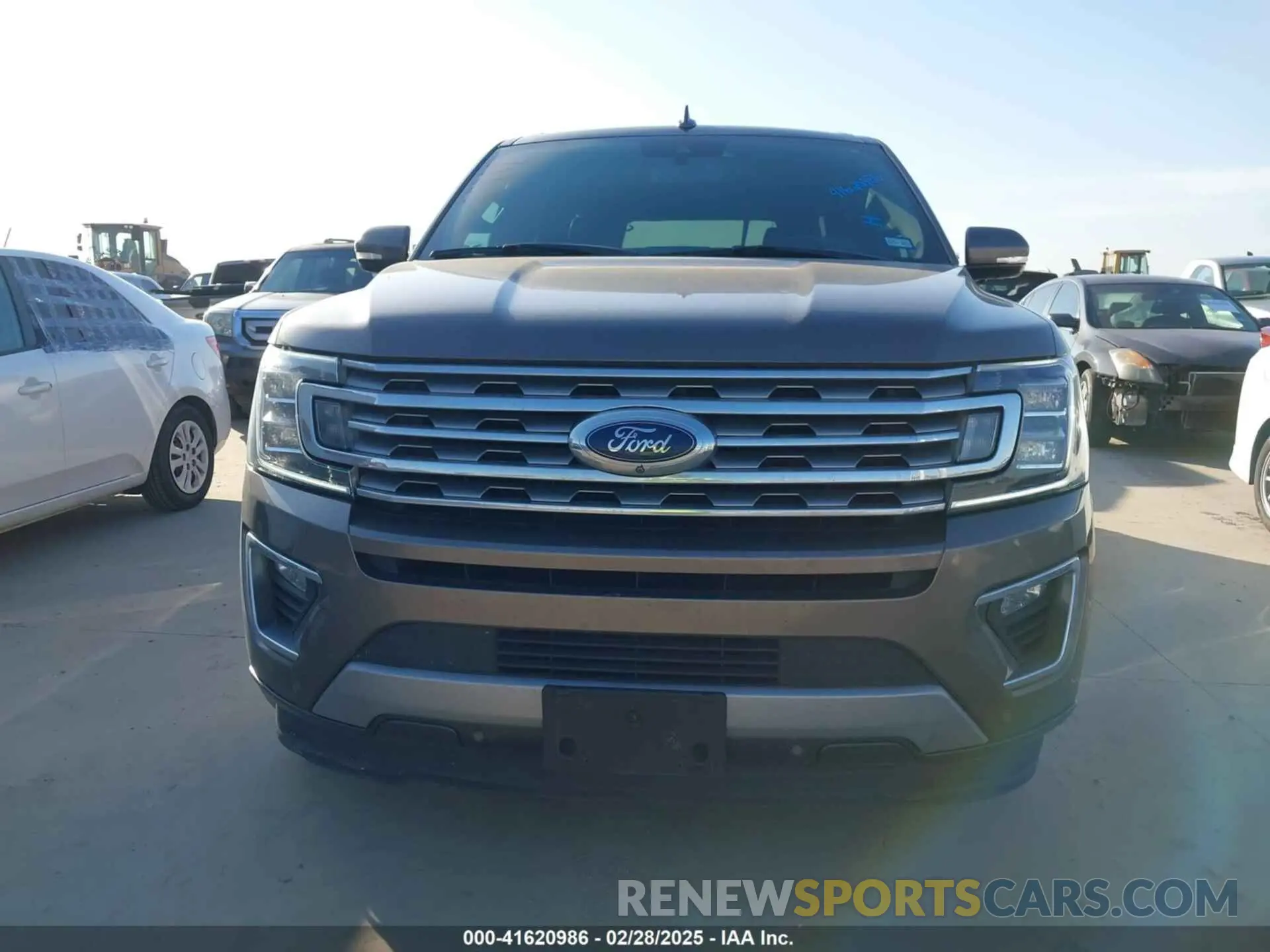 12 Photograph of a damaged car 1FMJK1KTXKEA75351 FORD EXPEDITION MAX 2019