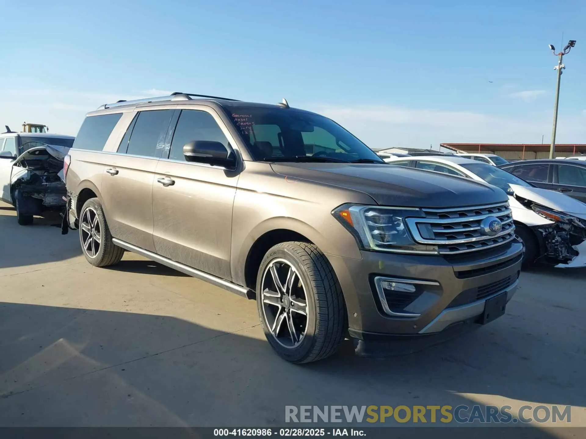 13 Photograph of a damaged car 1FMJK1KTXKEA75351 FORD EXPEDITION MAX 2019