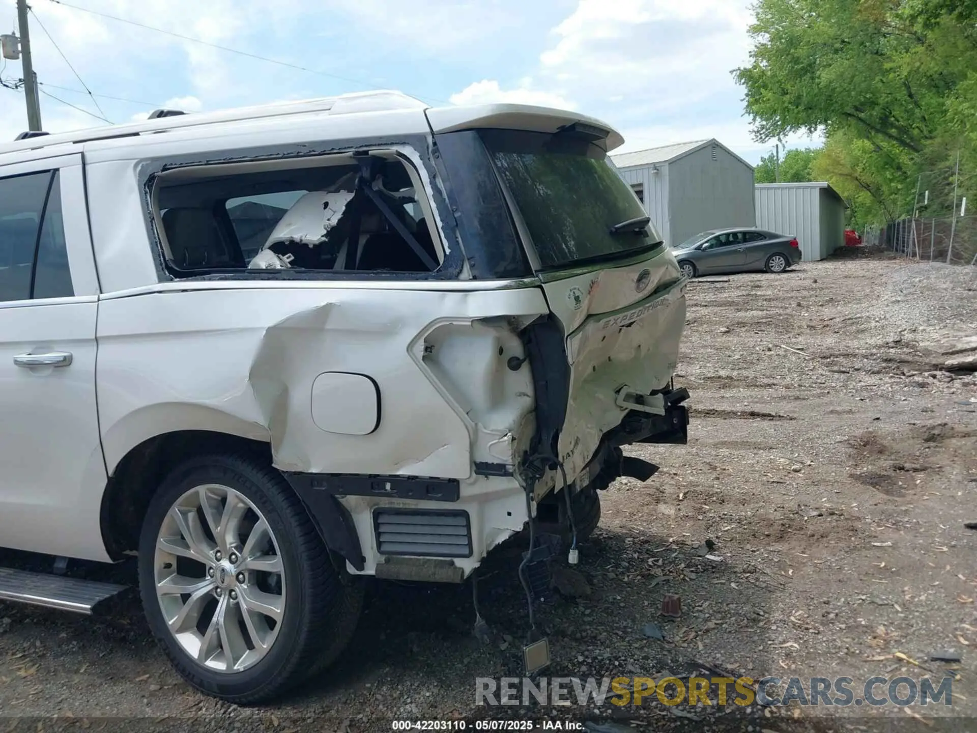 6 Photograph of a damaged car 1FMJK1MT1KEA88292 FORD EXPEDITION MAX 2019