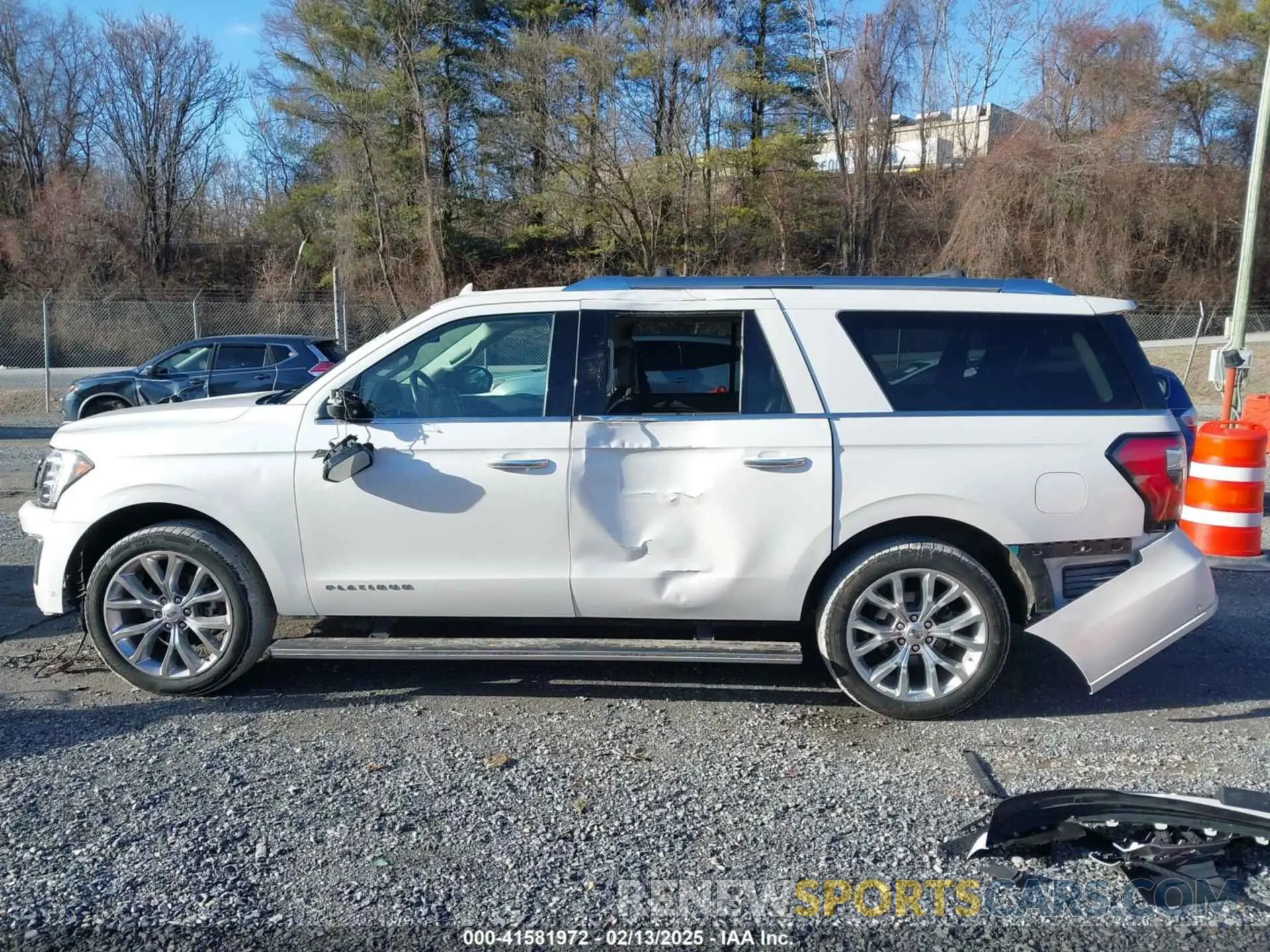 14 Photograph of a damaged car 1FMJK1MTXKEA53377 FORD EXPEDITION MAX 2019