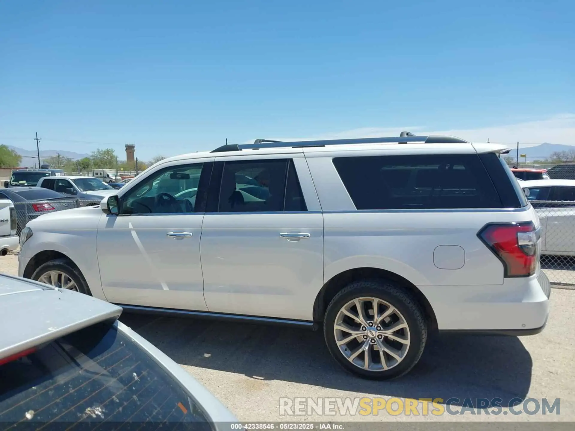 13 Photograph of a damaged car 1FMJK2AT1KEA07883 FORD EXPEDITION MAX 2019