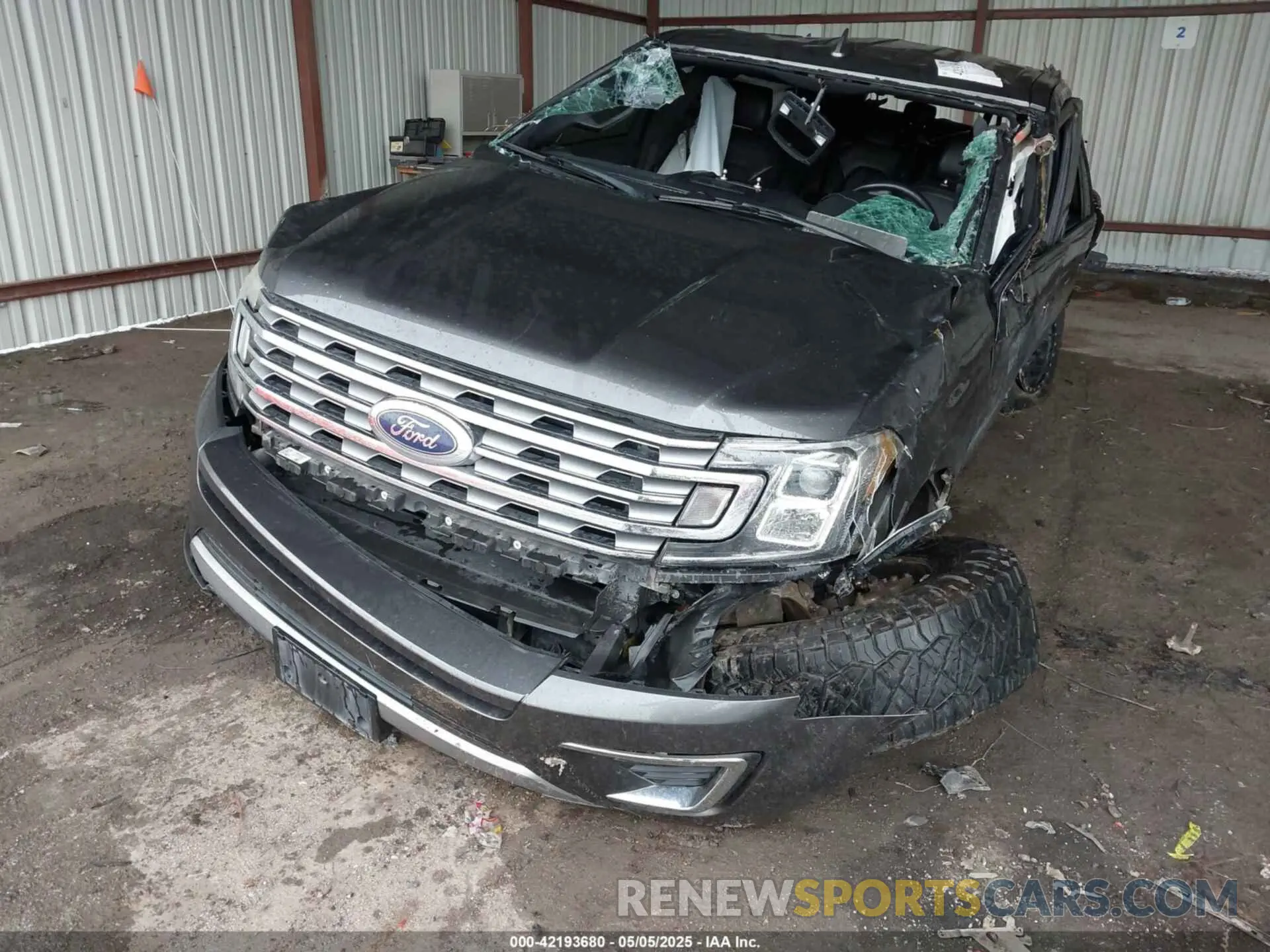 2 Photograph of a damaged car 1FMJK2AT3KEA85243 FORD EXPEDITION MAX 2019