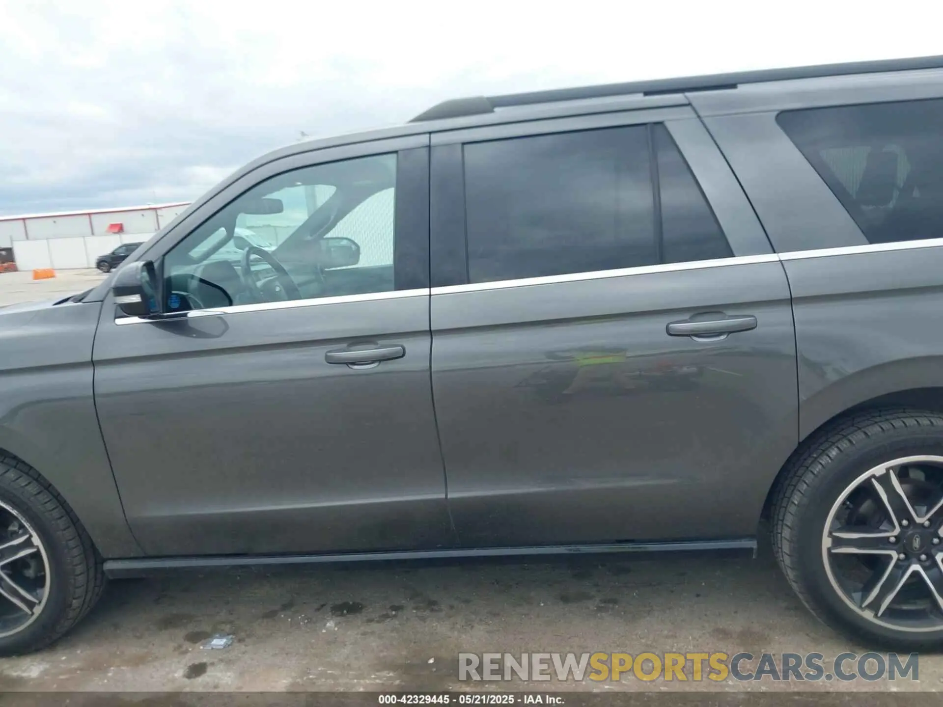 14 Photograph of a damaged car 1FMJK2AT5KEA03755 FORD EXPEDITION MAX 2019