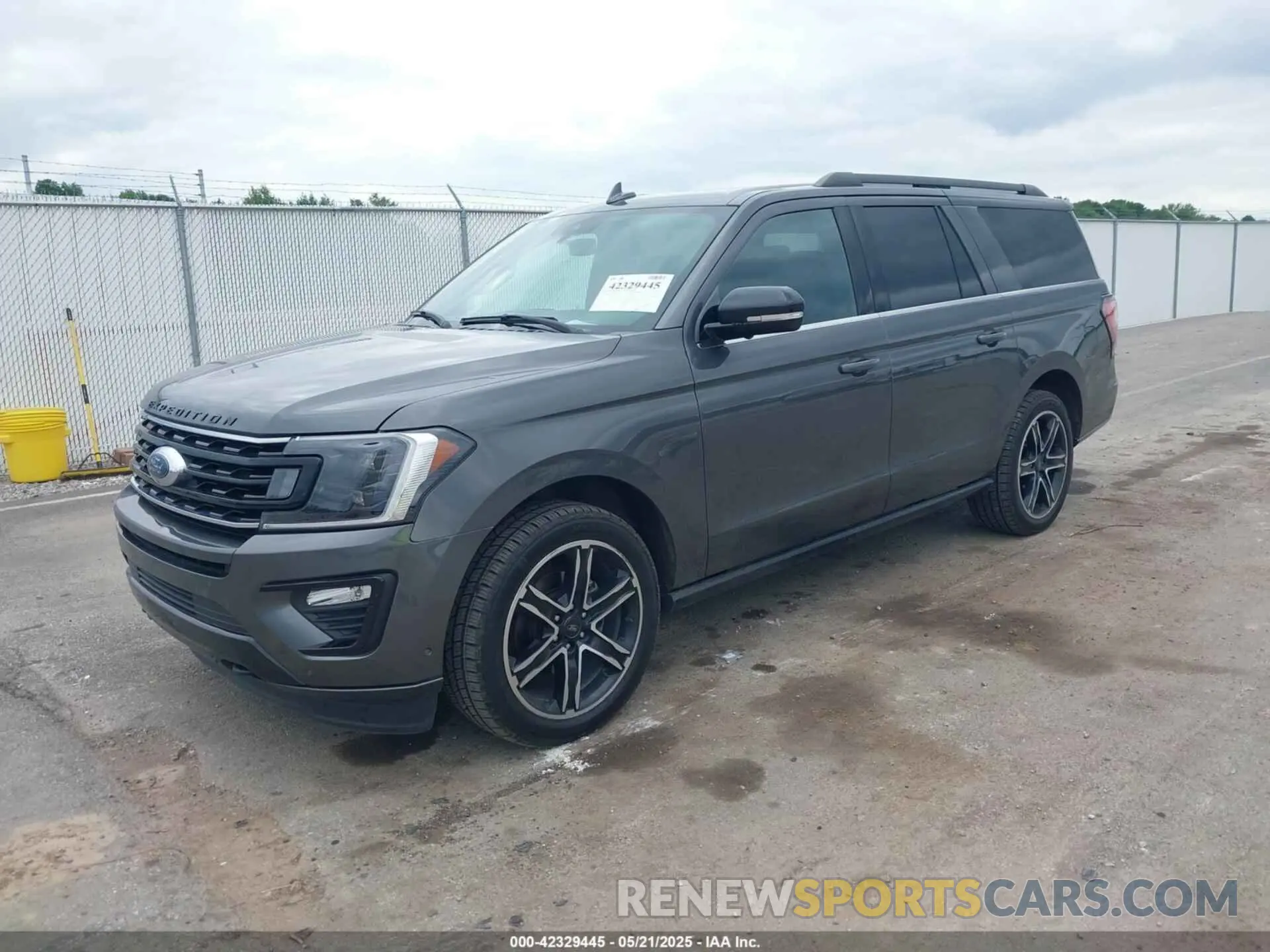 2 Photograph of a damaged car 1FMJK2AT5KEA03755 FORD EXPEDITION MAX 2019