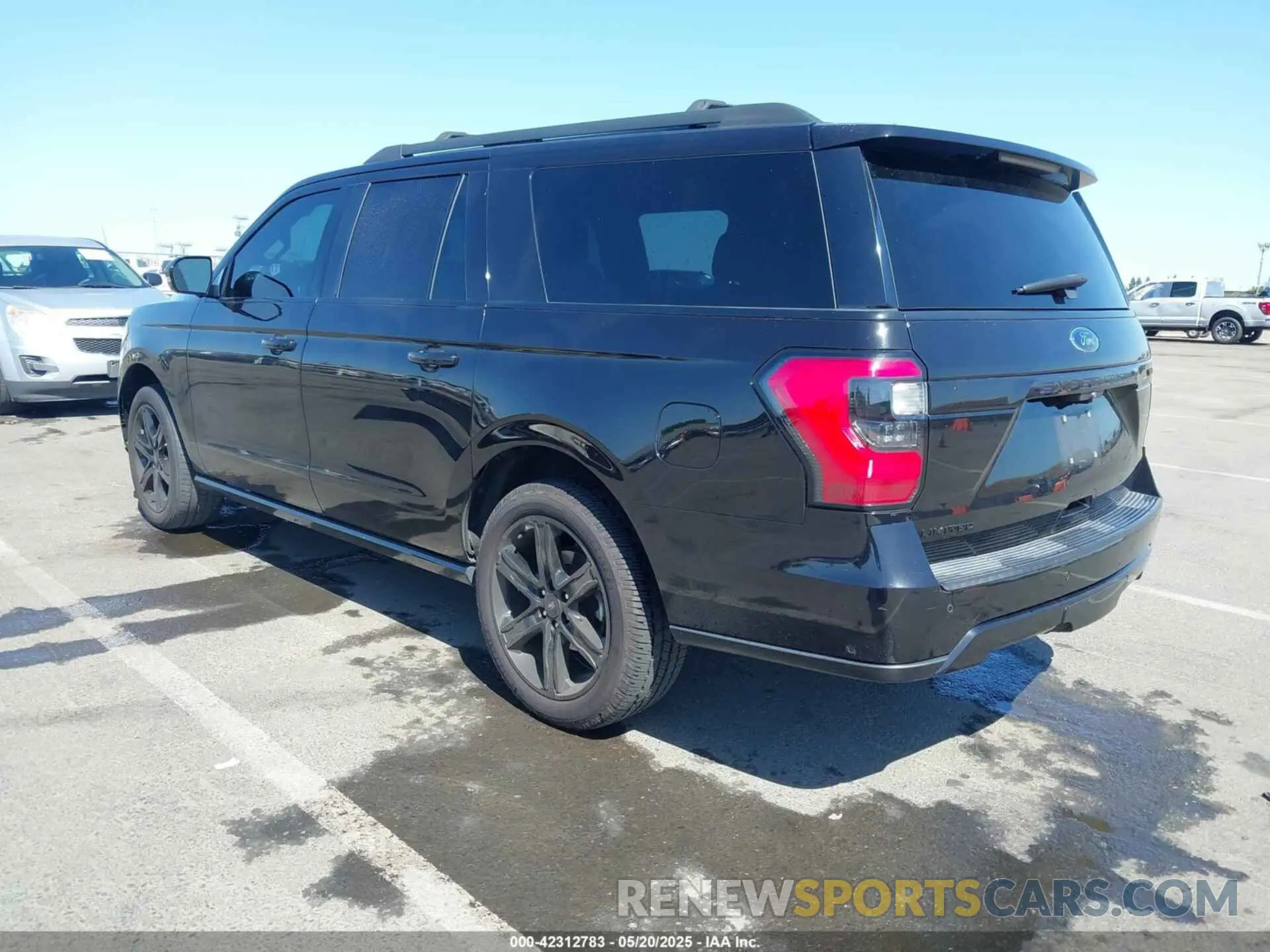 3 Photograph of a damaged car 1FMJK2AT5KEA38019 FORD EXPEDITION MAX 2019
