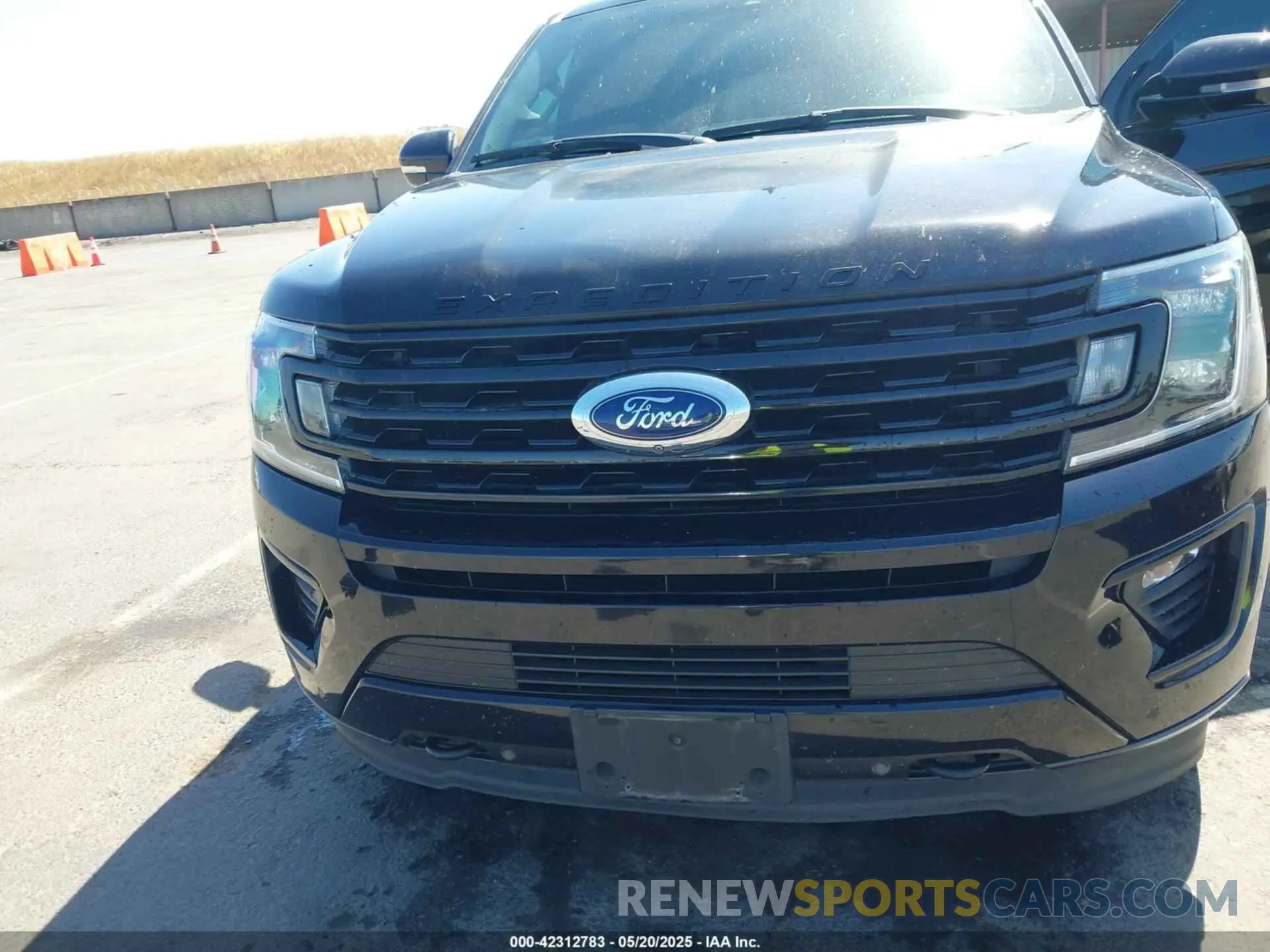 6 Photograph of a damaged car 1FMJK2AT5KEA38019 FORD EXPEDITION MAX 2019