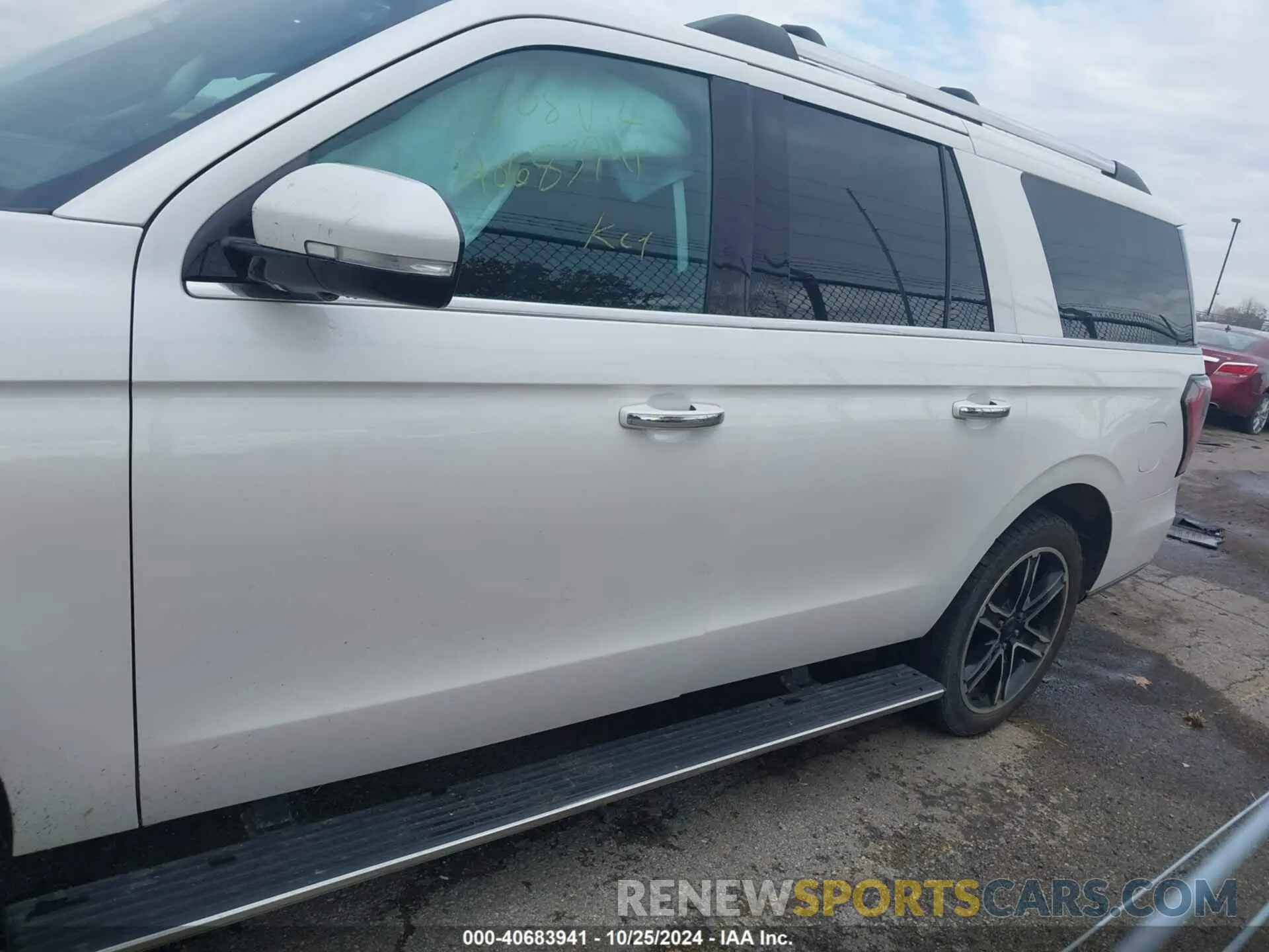 14 Photograph of a damaged car 1FMJK2AT8KEA68180 FORD EXPEDITION MAX 2019