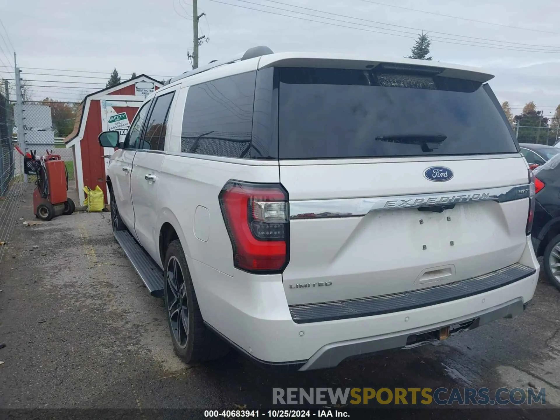 3 Photograph of a damaged car 1FMJK2AT8KEA68180 FORD EXPEDITION MAX 2019