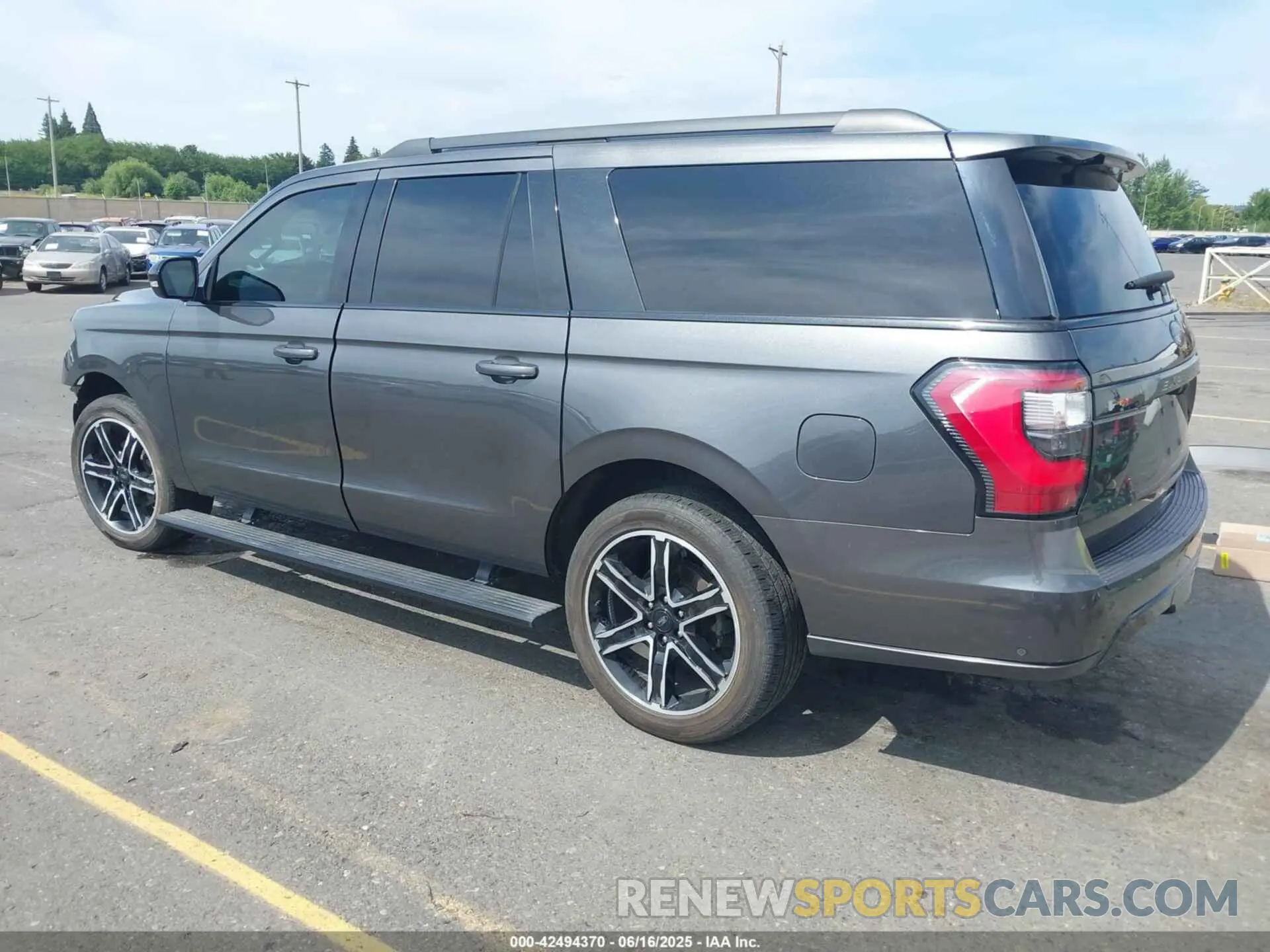3 Photograph of a damaged car 1FMJK2AT5LEA15809 FORD EXPEDITION MAX 2020