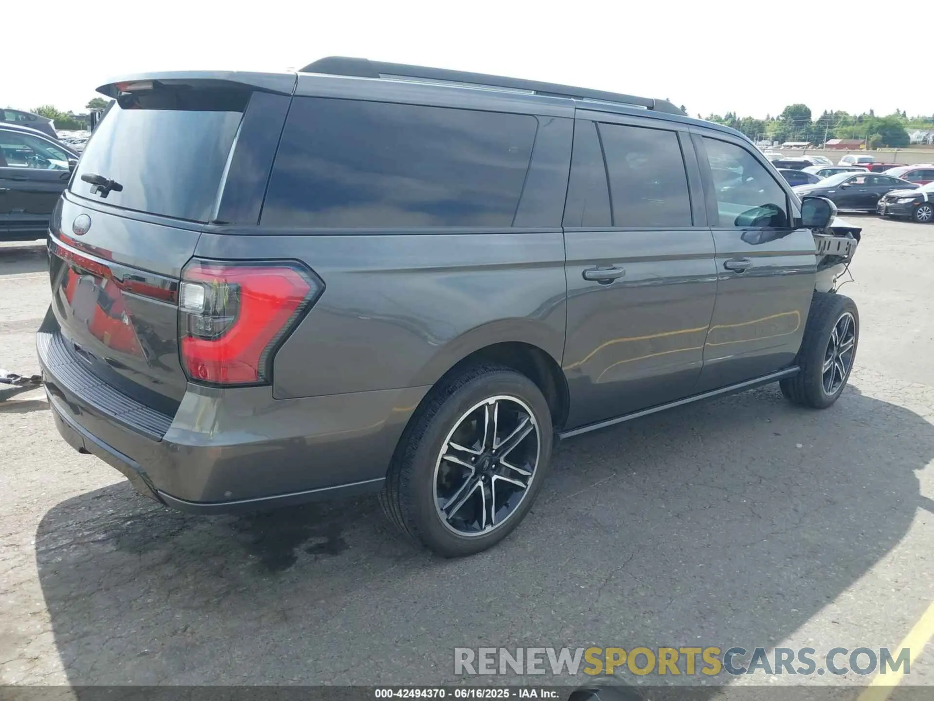 4 Photograph of a damaged car 1FMJK2AT5LEA15809 FORD EXPEDITION MAX 2020