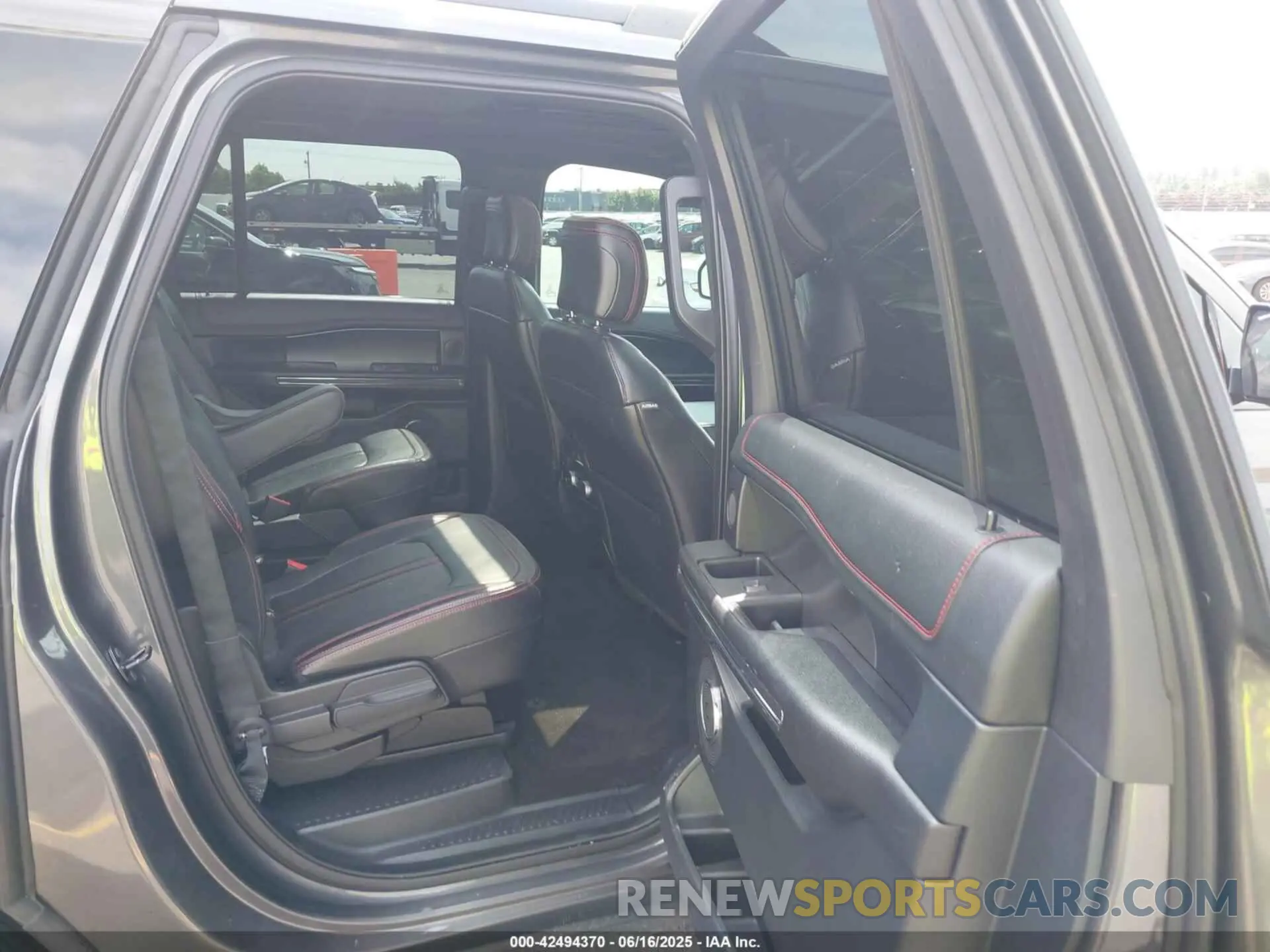 8 Photograph of a damaged car 1FMJK2AT5LEA15809 FORD EXPEDITION MAX 2020