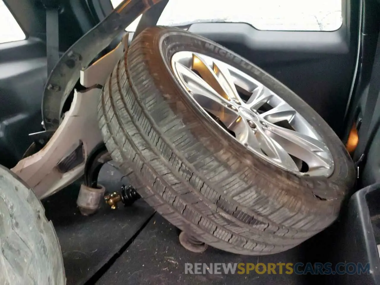 13 Photograph of a damaged car 1FM5K7D81KGA07375 FORD EXPLORER 2019