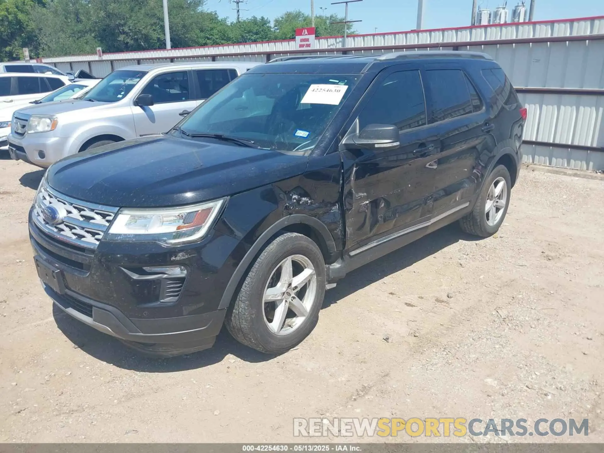 2 Photograph of a damaged car 1FM5K7D81KGA71383 FORD EXPLORER 2019