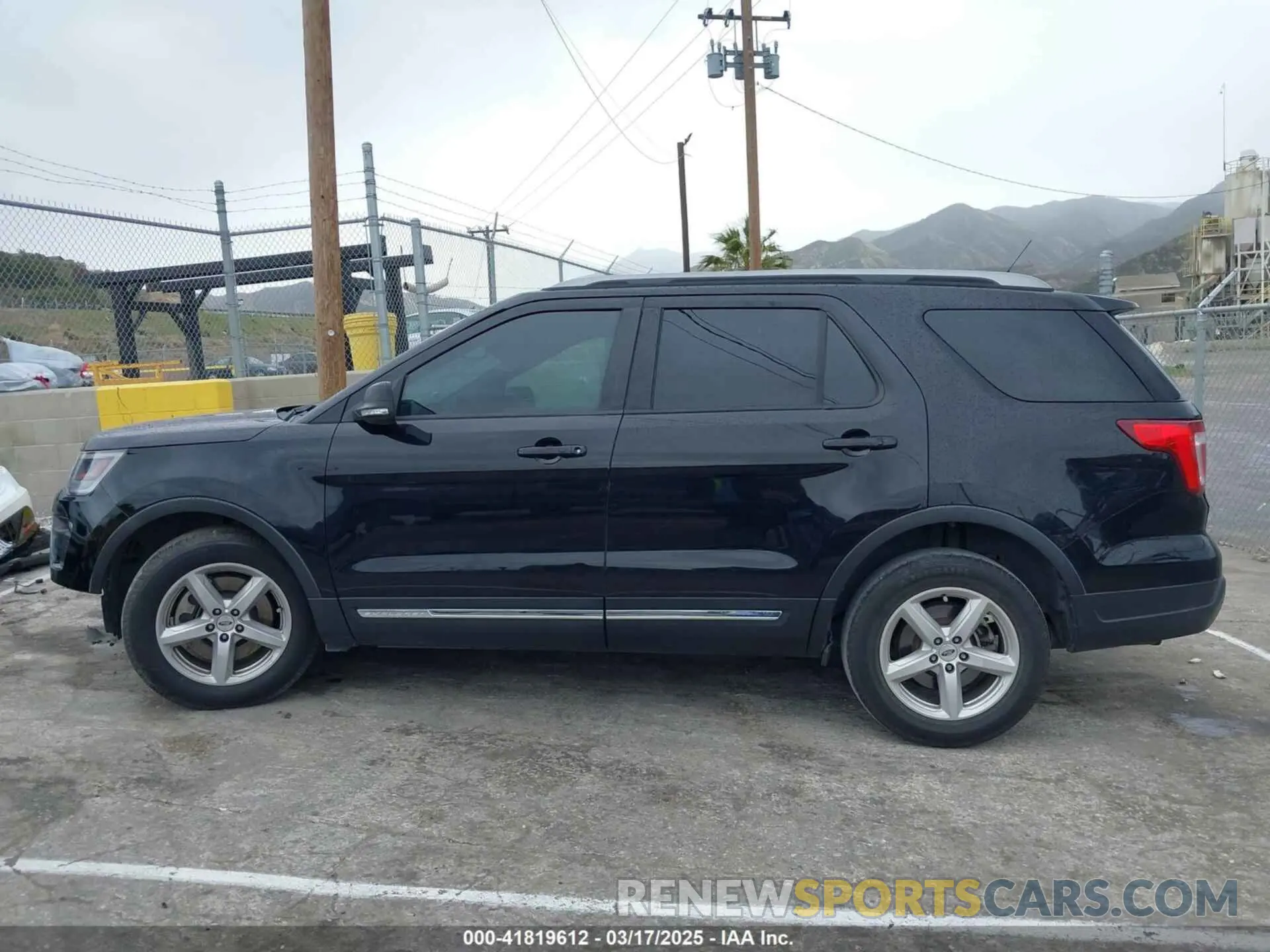 15 Photograph of a damaged car 1FM5K7D81KGB09145 FORD EXPLORER 2019