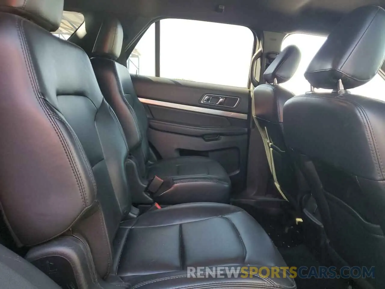 11 Photograph of a damaged car 1FM5K7D82KGA44337 FORD EXPLORER 2019