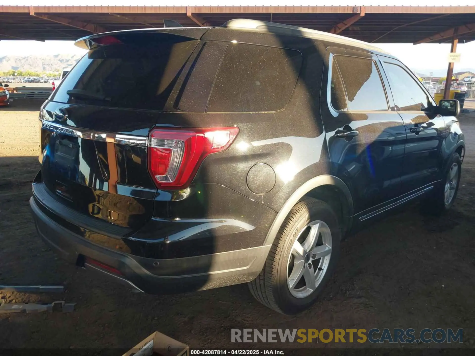 4 Photograph of a damaged car 1FM5K7D82KGA90203 FORD EXPLORER 2019