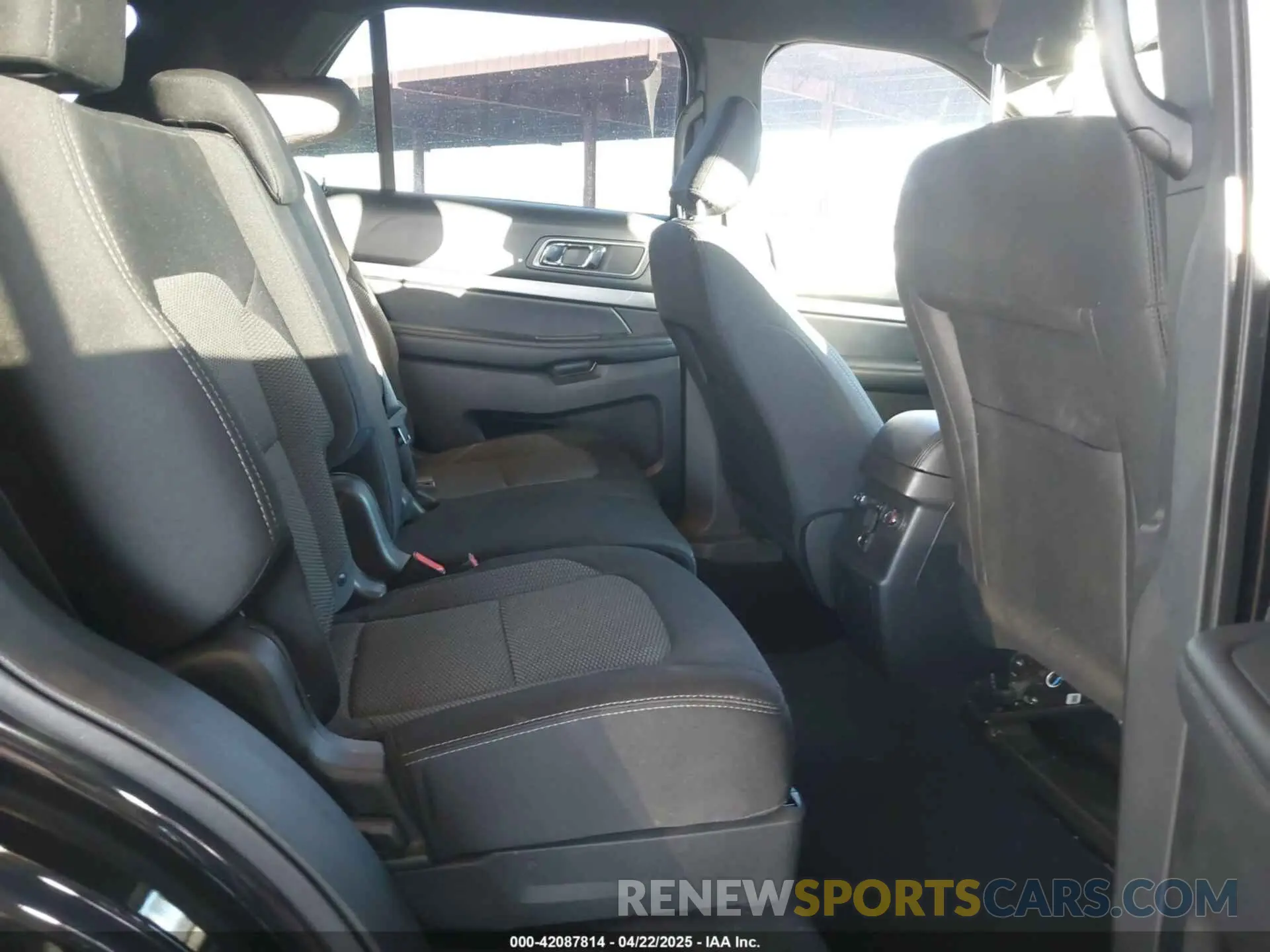 8 Photograph of a damaged car 1FM5K7D82KGA90203 FORD EXPLORER 2019