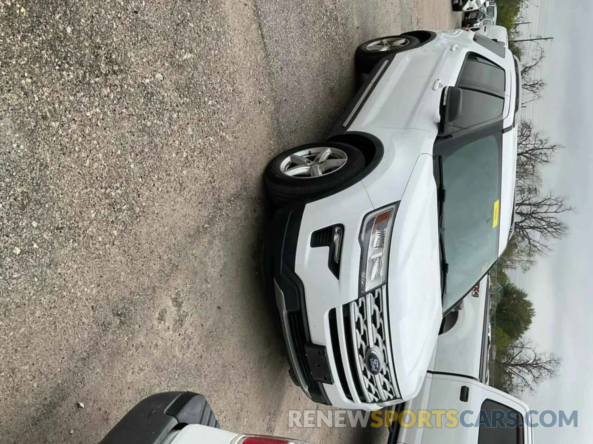 19 Photograph of a damaged car 1FM5K7D83KGA08298 FORD EXPLORER 2019