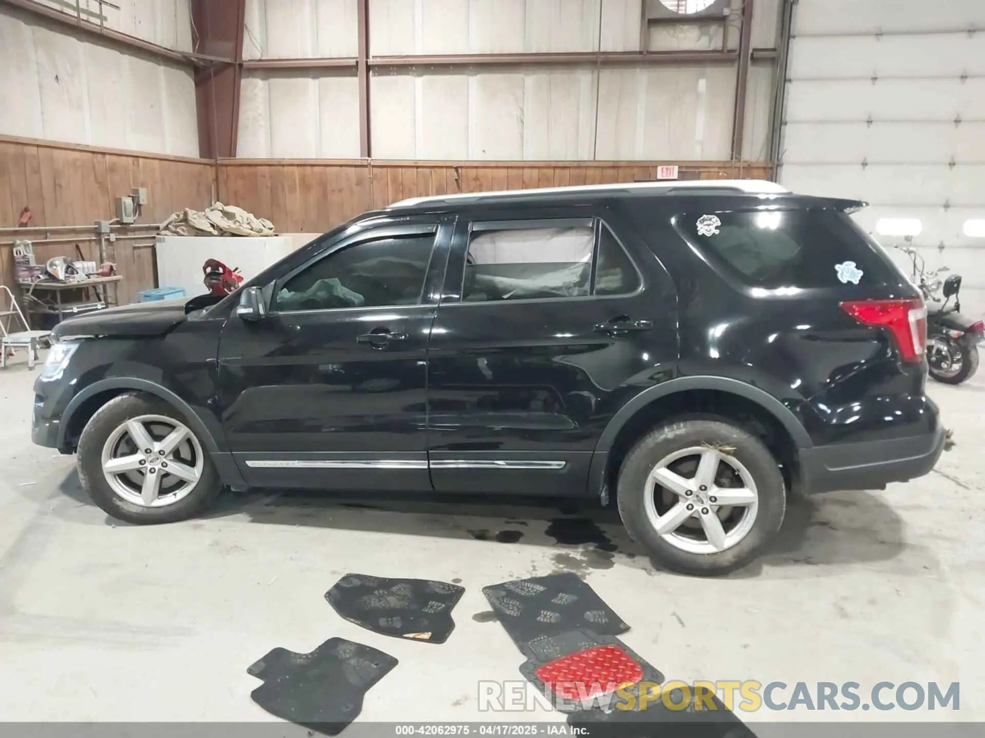 14 Photograph of a damaged car 1FM5K7D83KGA85169 FORD EXPLORER 2019
