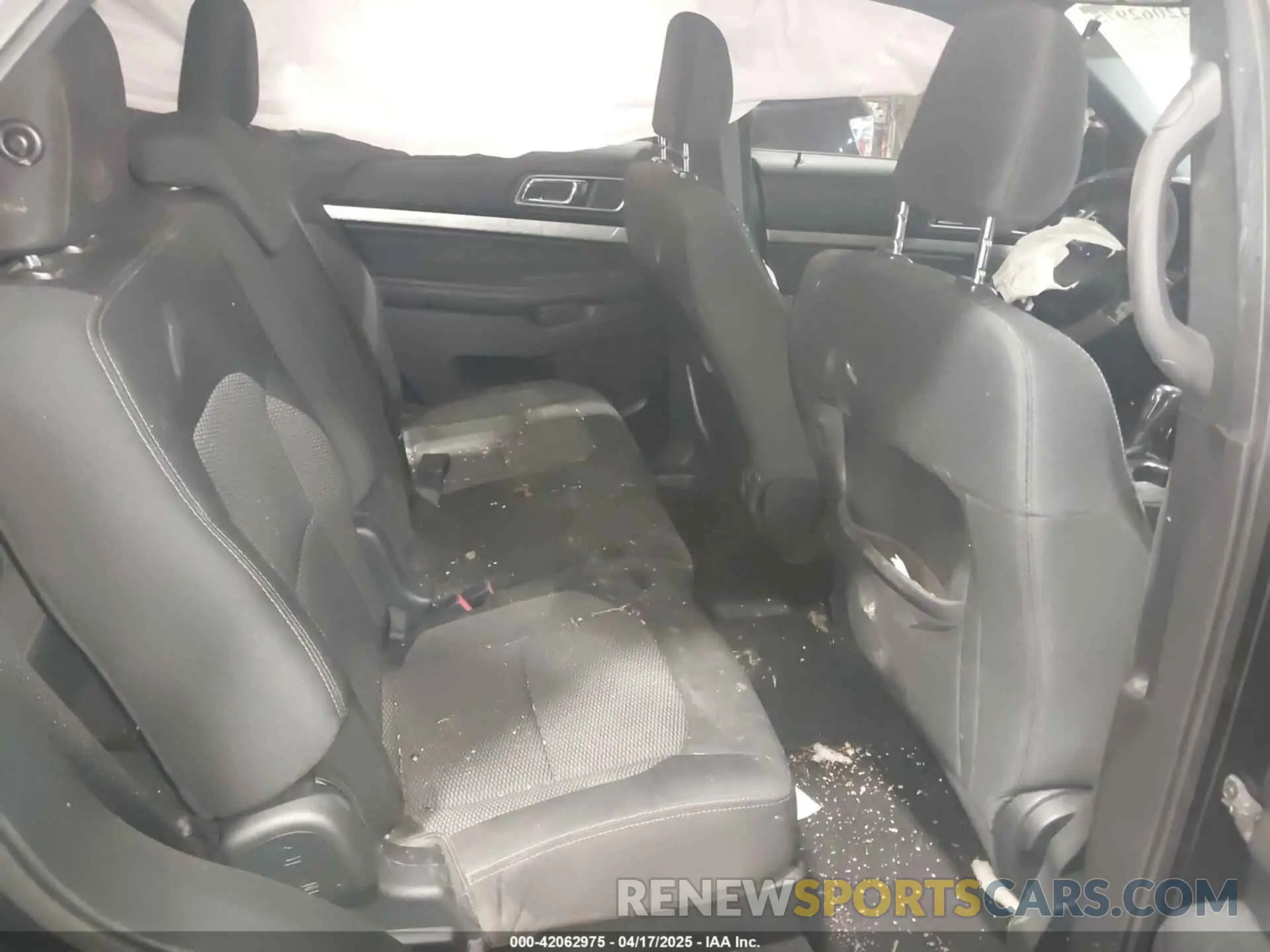 8 Photograph of a damaged car 1FM5K7D83KGA85169 FORD EXPLORER 2019