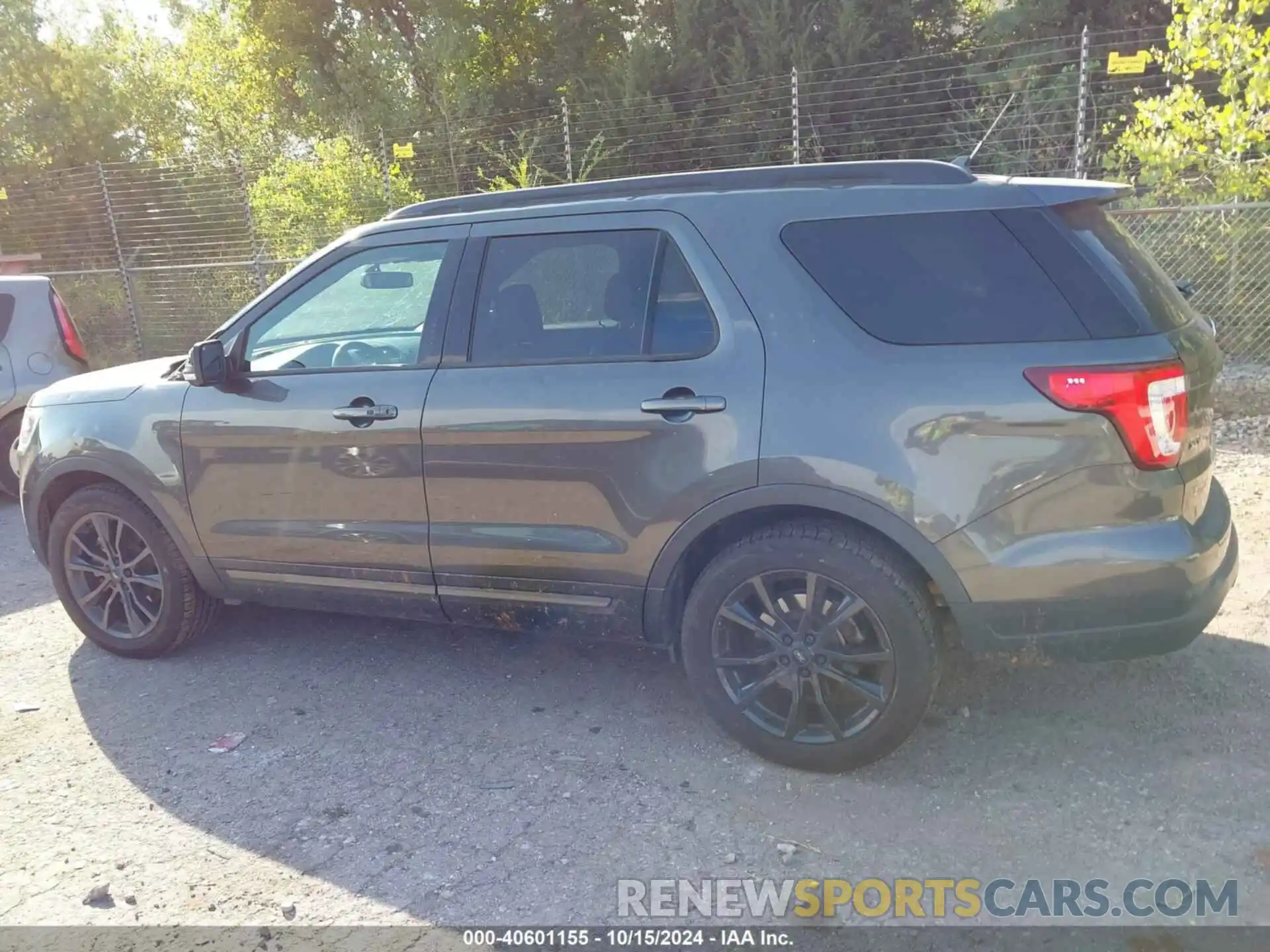 14 Photograph of a damaged car 1FM5K7D83KGA88685 FORD EXPLORER 2019