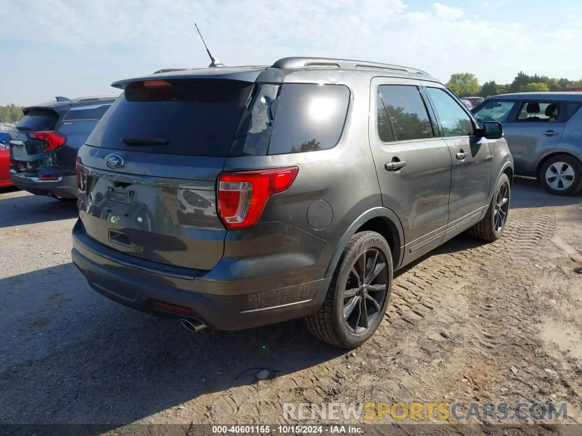 4 Photograph of a damaged car 1FM5K7D83KGA88685 FORD EXPLORER 2019