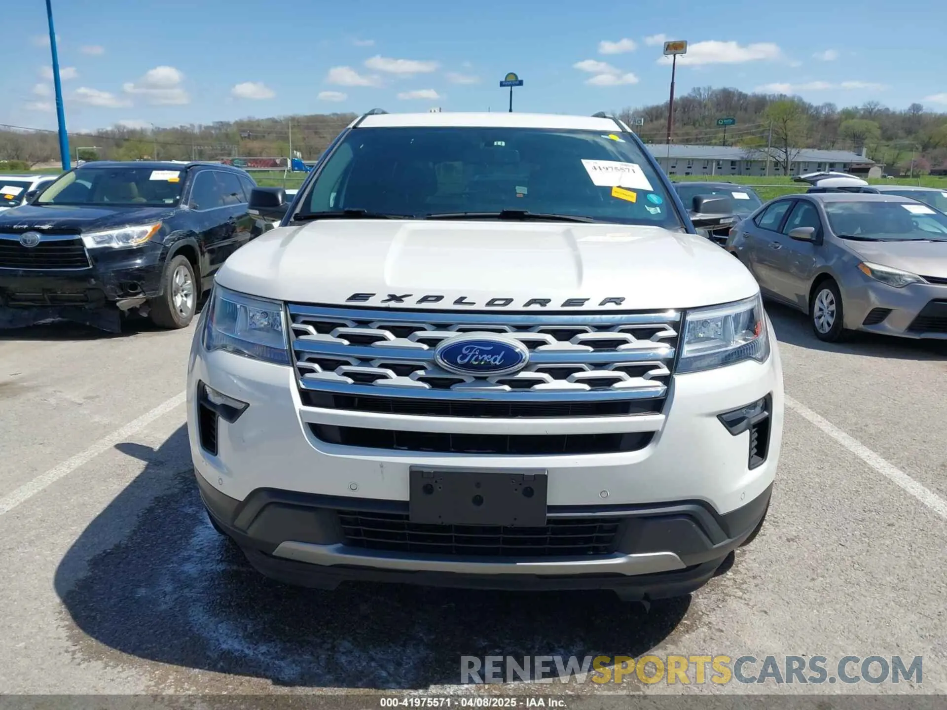 11 Photograph of a damaged car 1FM5K7D83KGB07686 FORD EXPLORER 2019