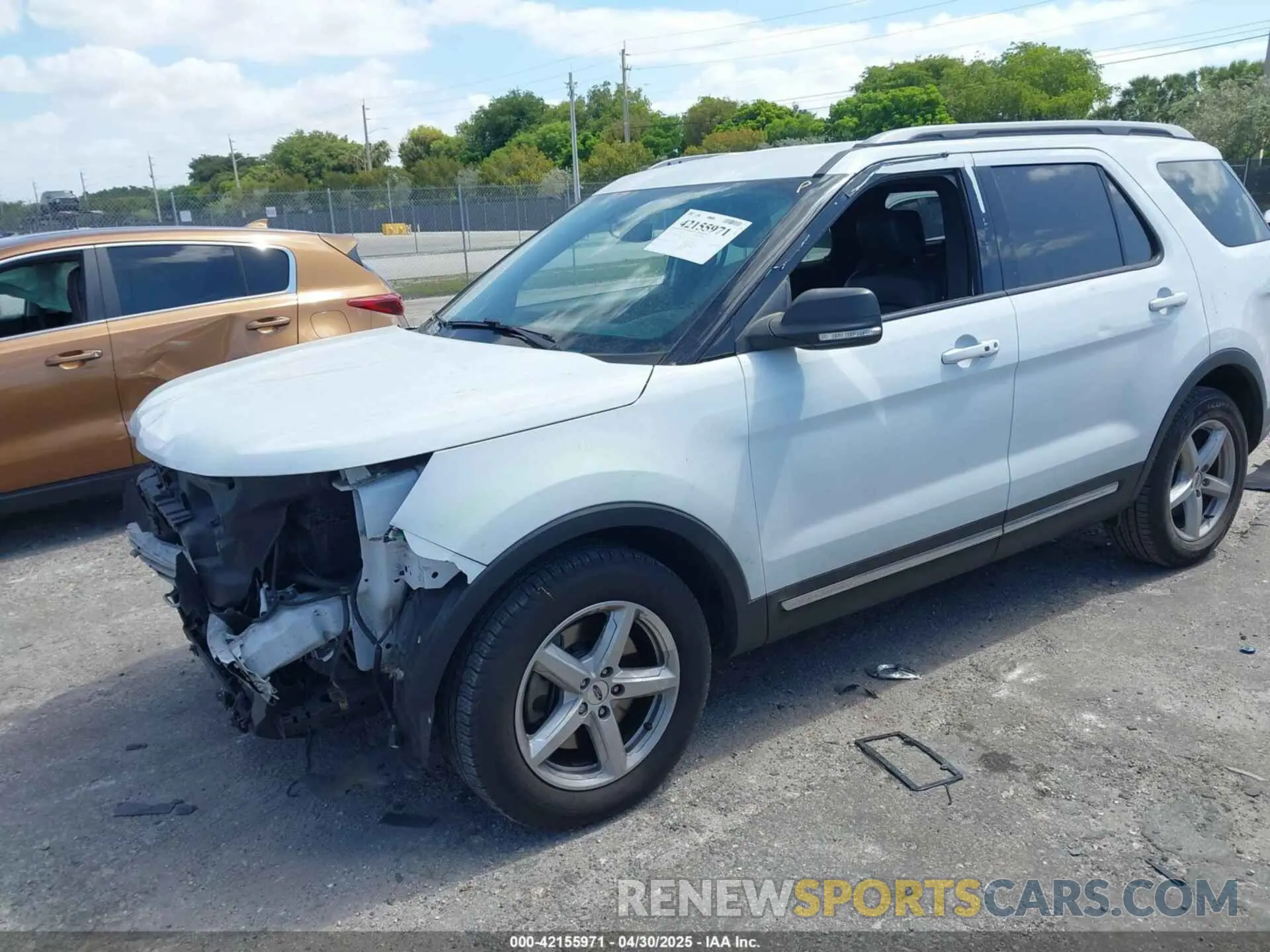 2 Photograph of a damaged car 1FM5K7D84KGA68977 FORD EXPLORER 2019