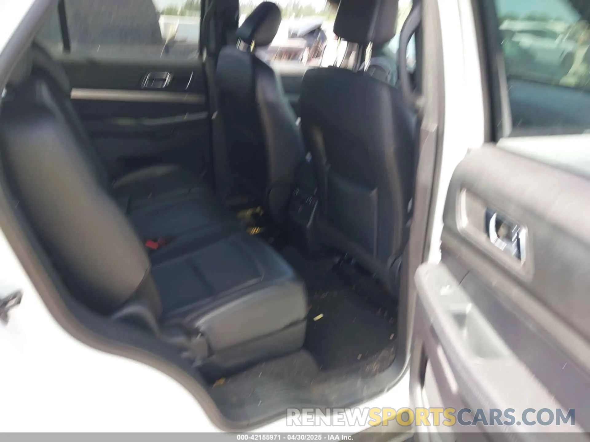 8 Photograph of a damaged car 1FM5K7D84KGA68977 FORD EXPLORER 2019