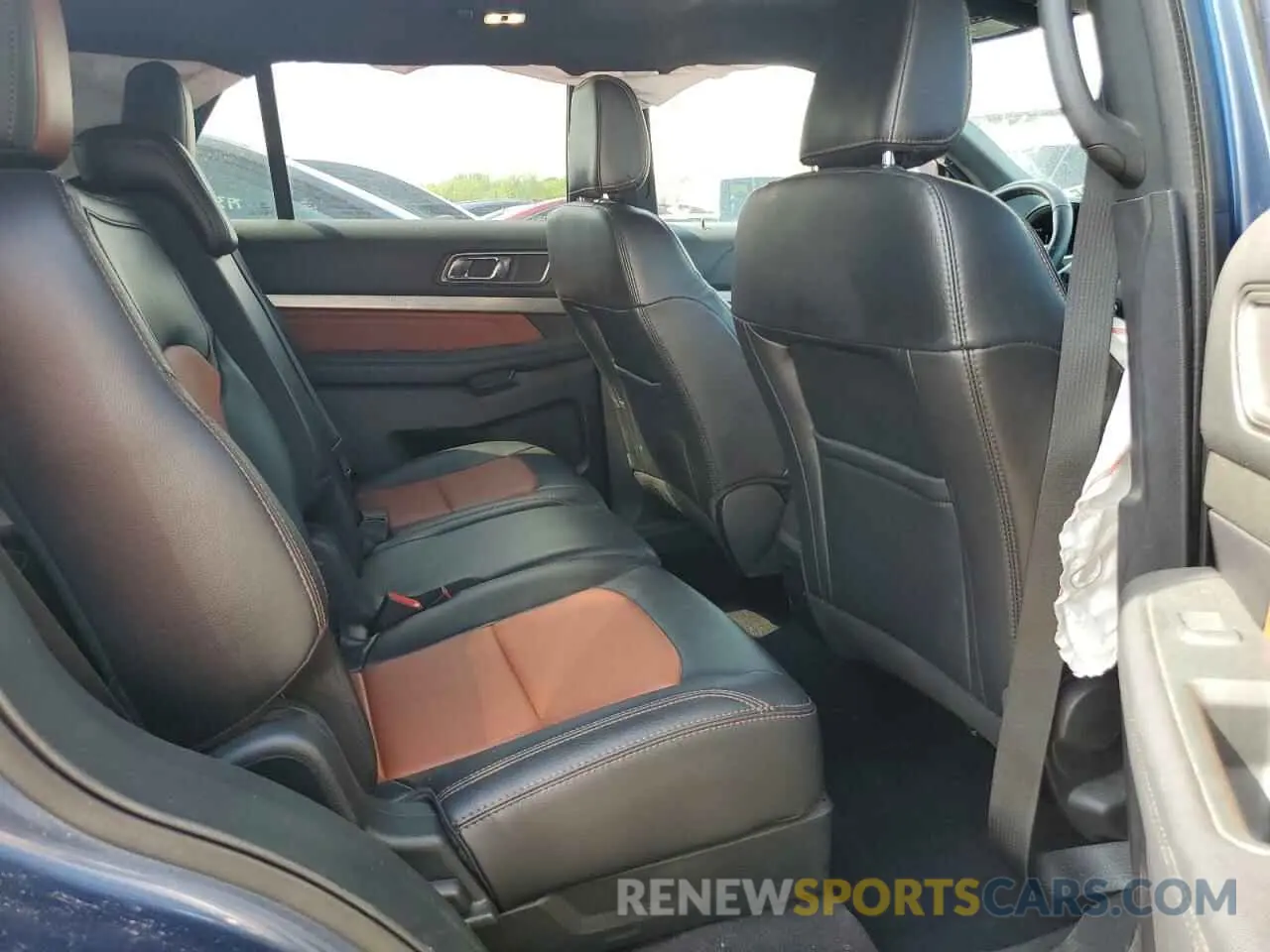 11 Photograph of a damaged car 1FM5K7D84KGA85603 FORD EXPLORER 2019