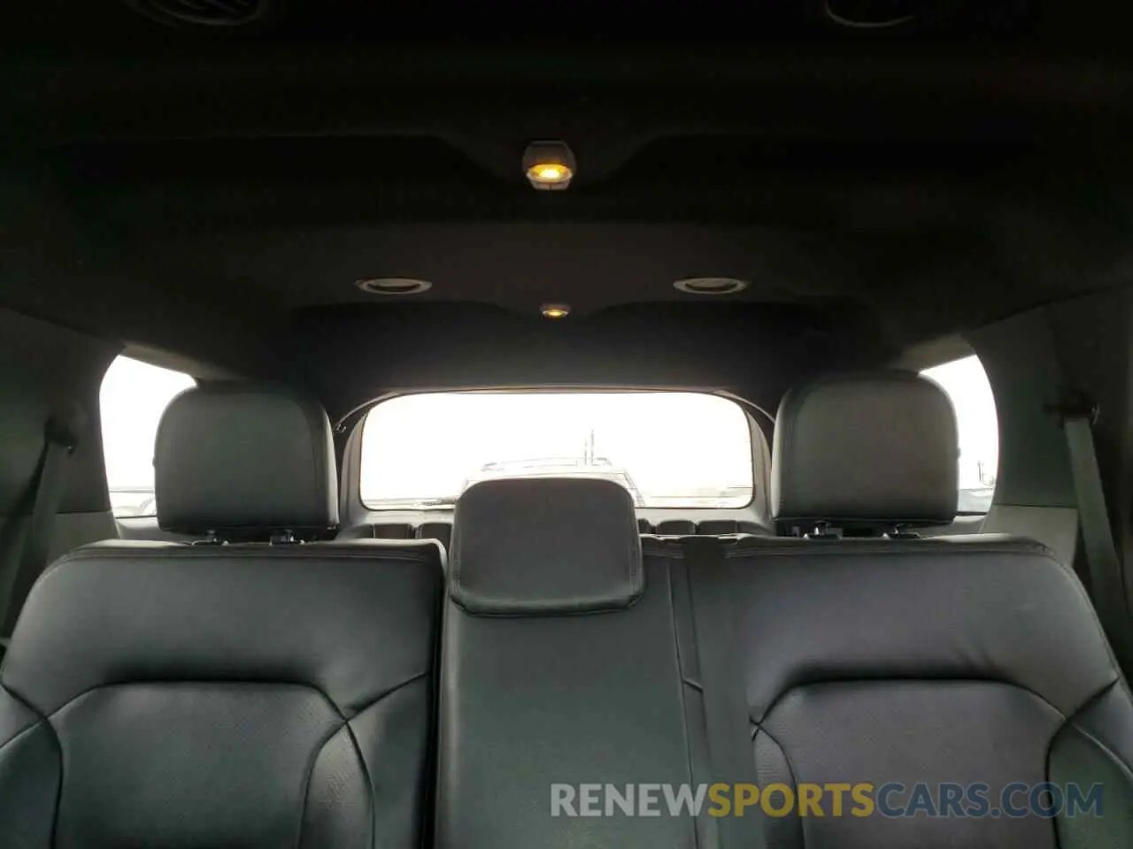 10 Photograph of a damaged car 1FM5K7D84KGB06420 FORD EXPLORER 2019