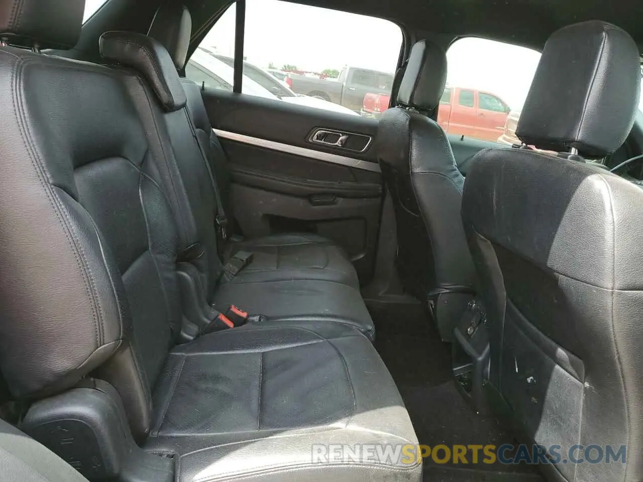 11 Photograph of a damaged car 1FM5K7D84KGB06420 FORD EXPLORER 2019