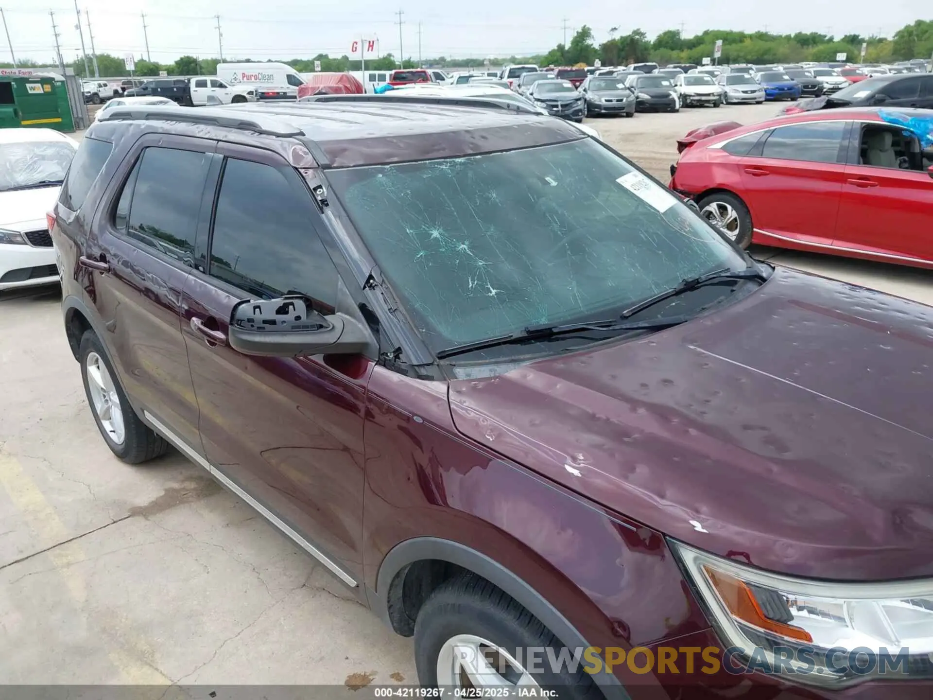 18 Photograph of a damaged car 1FM5K7D84KGB07468 FORD EXPLORER 2019