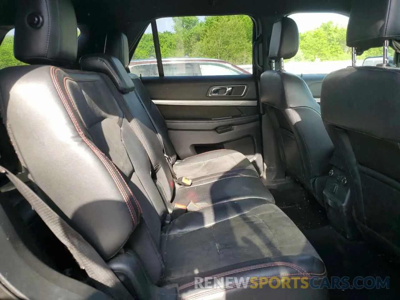 11 Photograph of a damaged car 1FM5K7D85KGA44753 FORD EXPLORER 2019