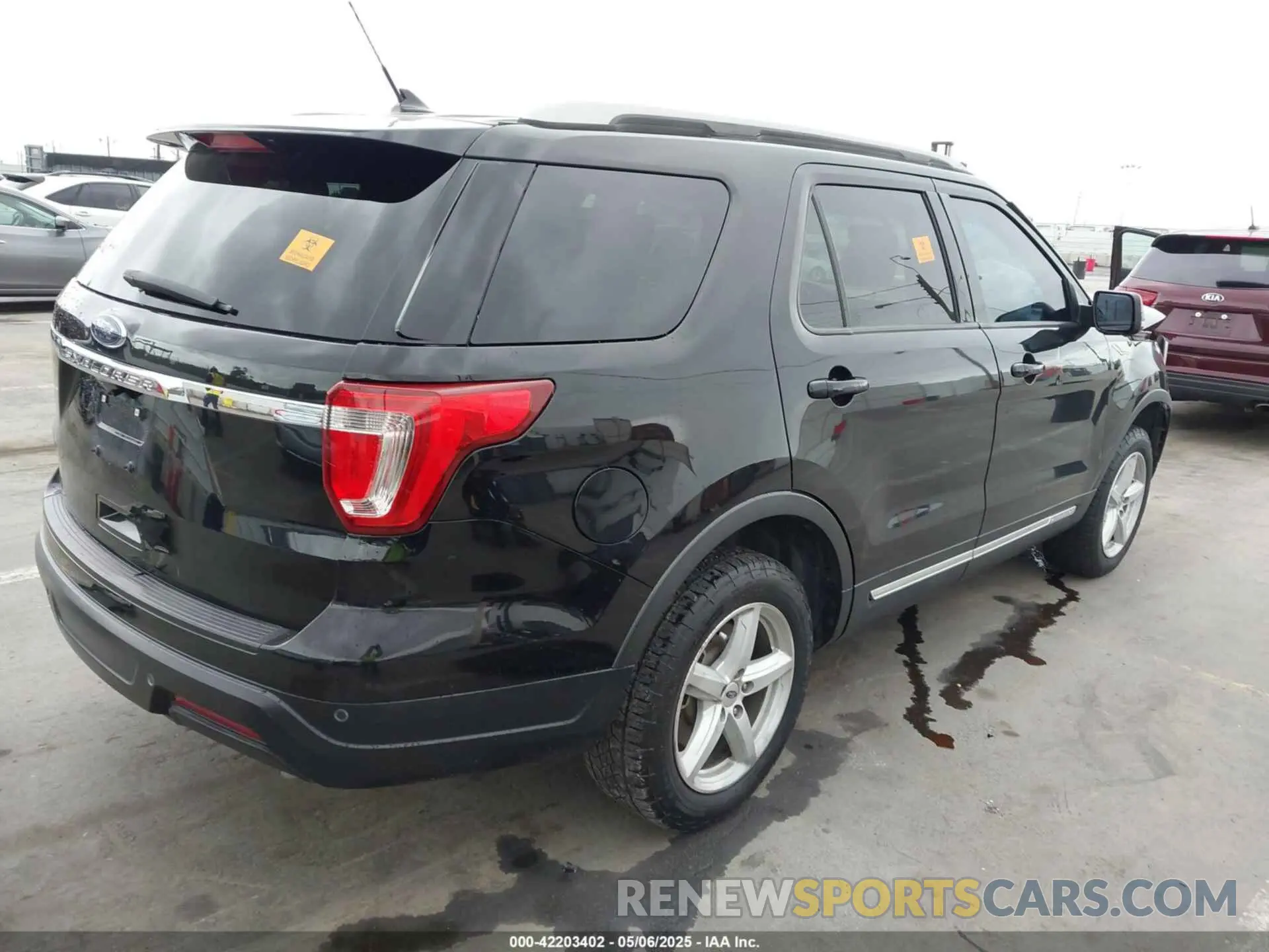 4 Photograph of a damaged car 1FM5K7D85KGA47006 FORD EXPLORER 2019